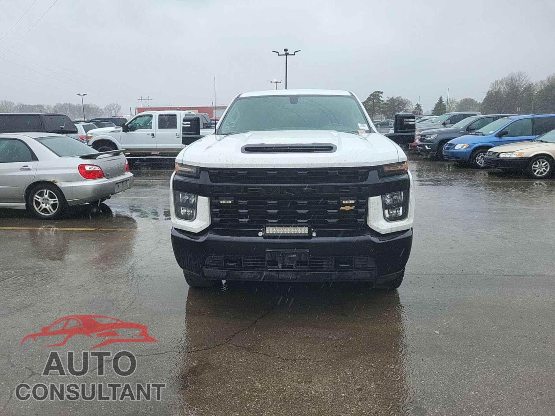 CHEVROLET SILVERADO 2021 - 1GC2YLE71MF250097