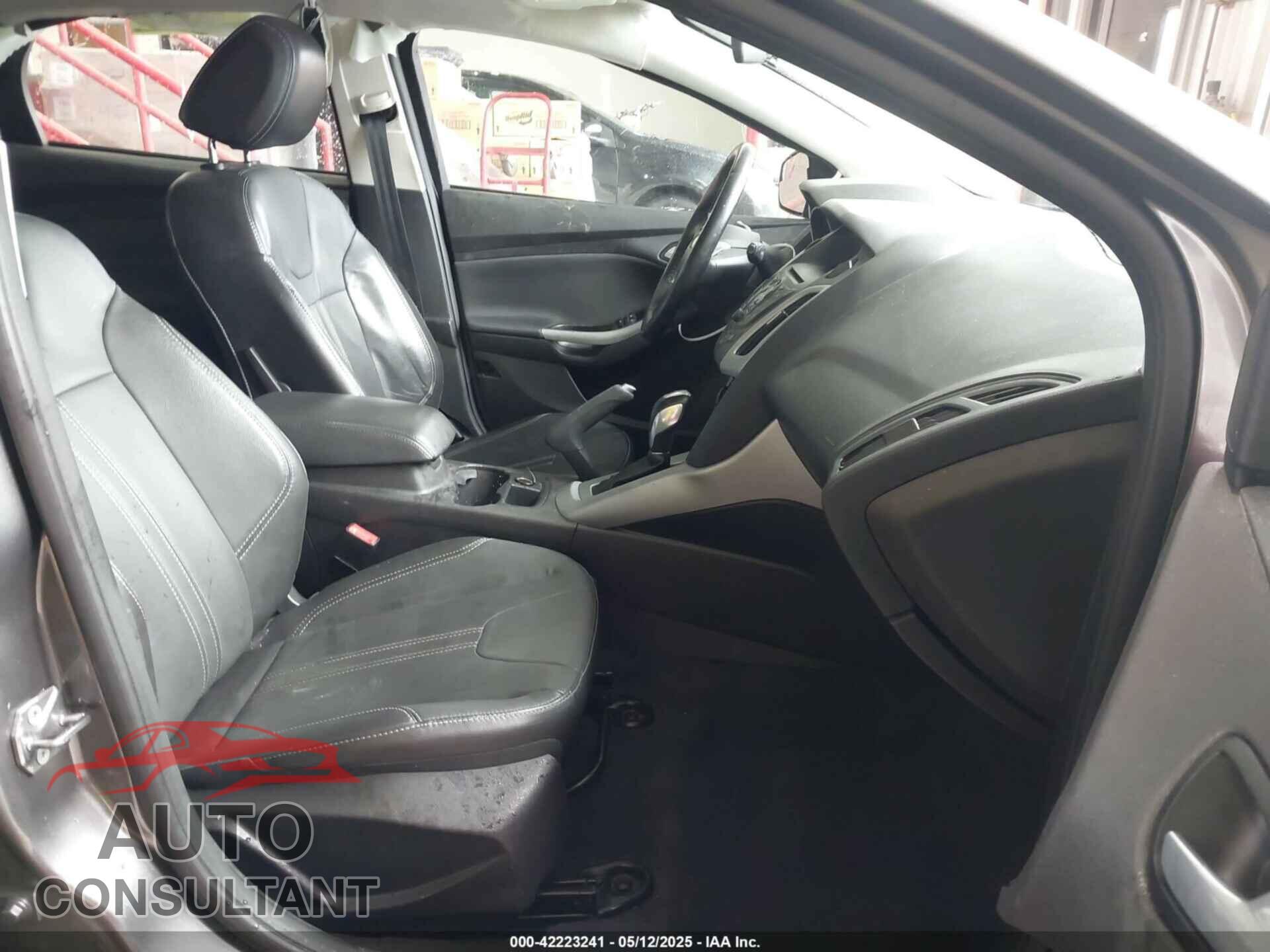 FORD FOCUS 2014 - 1FADP3K24EL409756