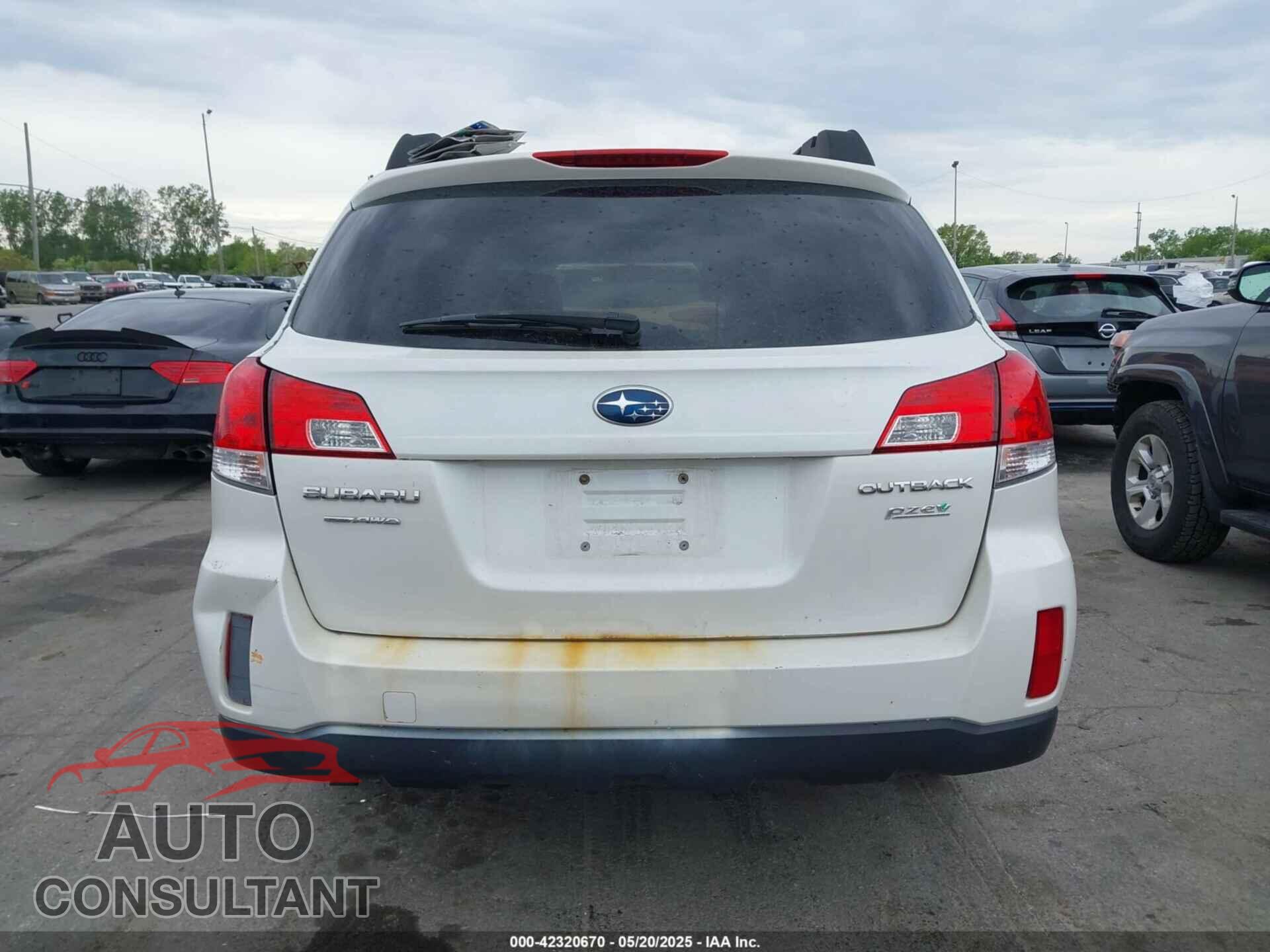 SUBARU OUTBACK 2013 - 4S4BRBCCXD3322323