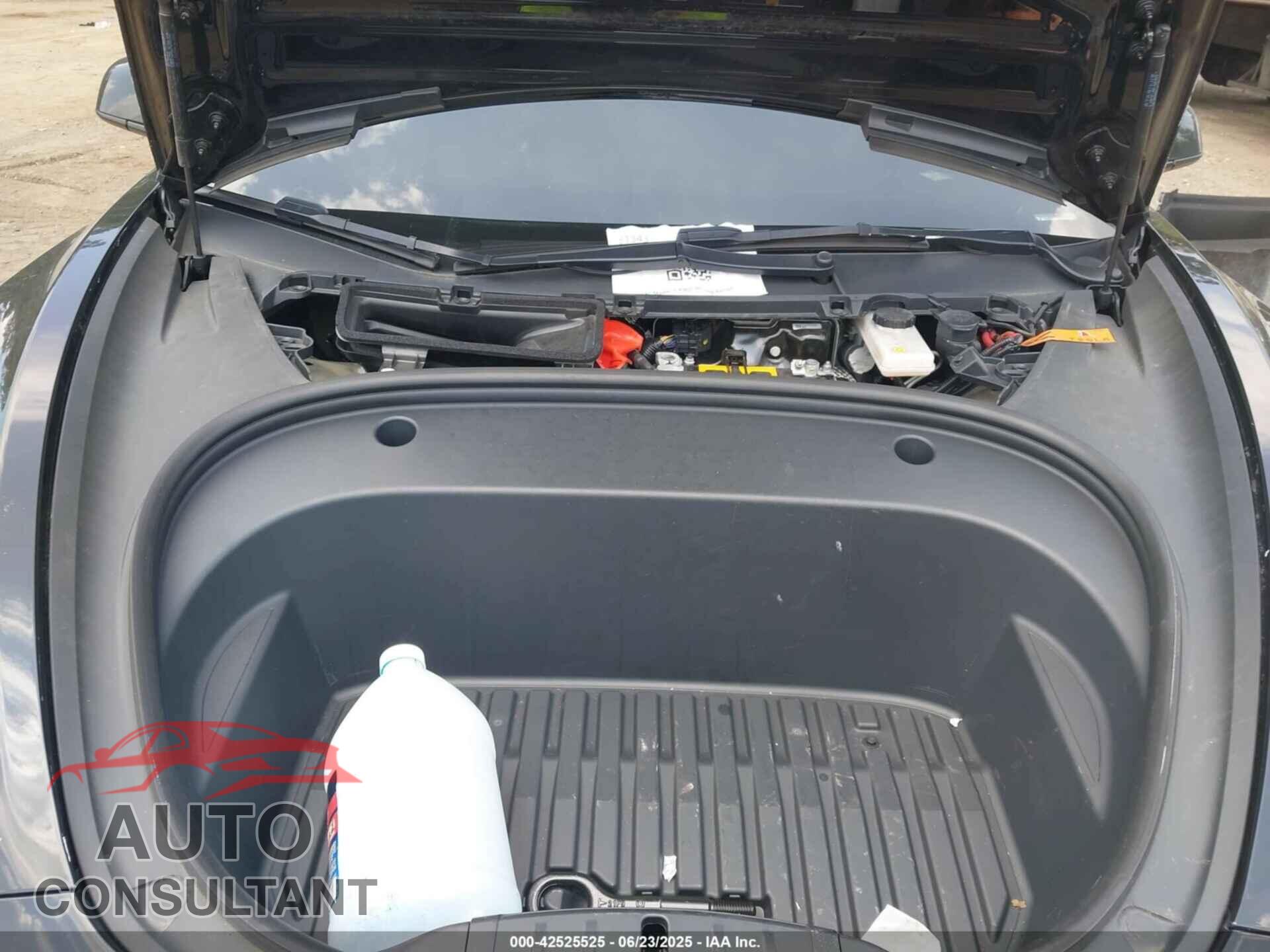 TESLA MODEL 3 2022 - 5YJ3E1EB3NF106675