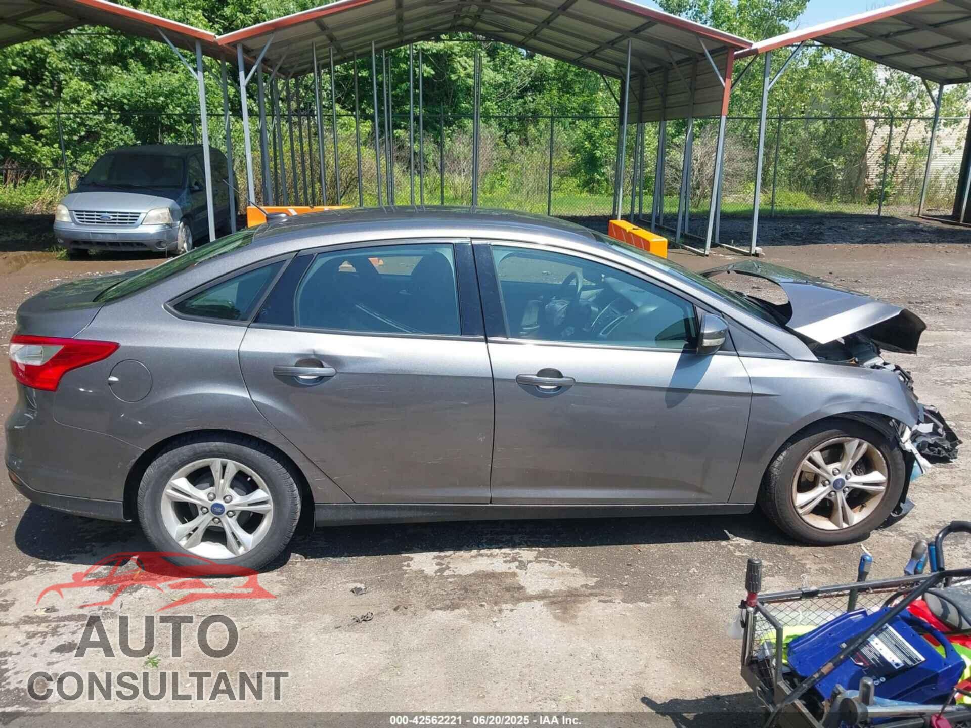 FORD FOCUS 2014 - 1FADP3F2XEL135523