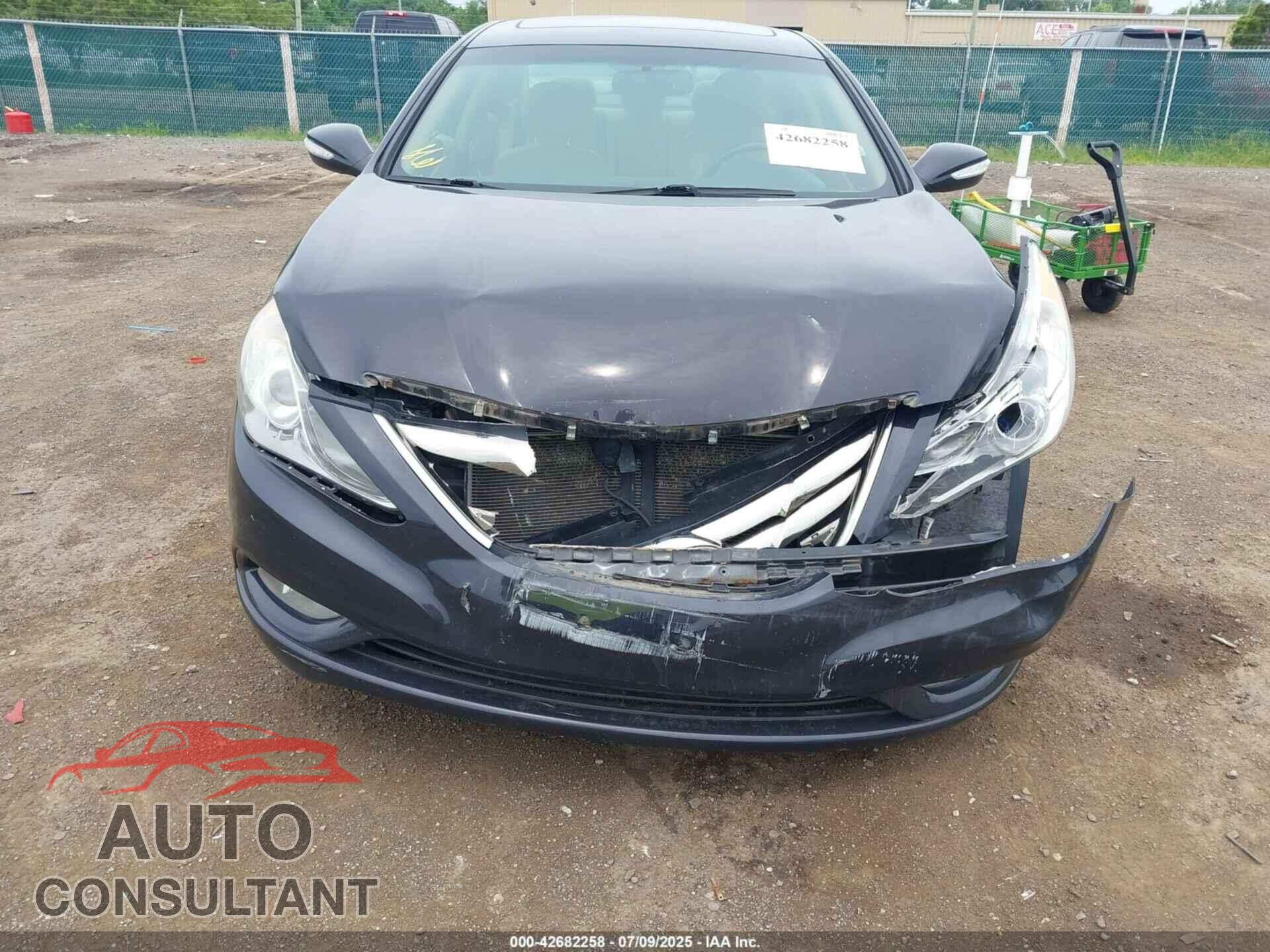 HYUNDAI SONATA 2011 - 5NPEC4AC6BH170785