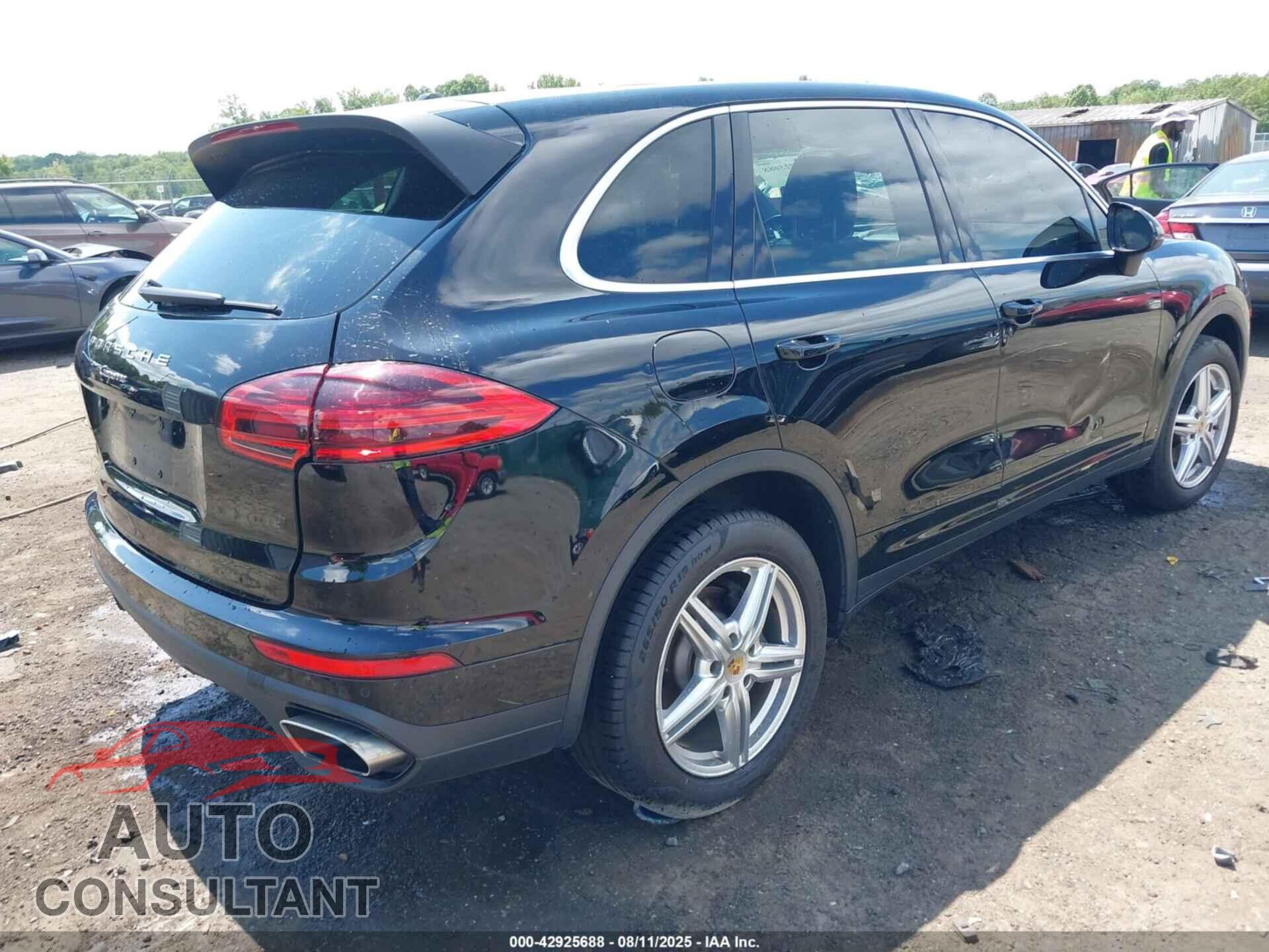 PORSCHE CAYENNE 2016 - WP1AA2A2XGLA08109