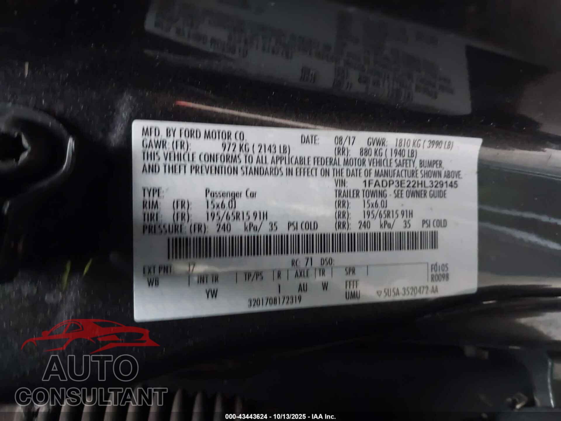 FORD FOCUS 2017 - 1FADP3E22HL329145