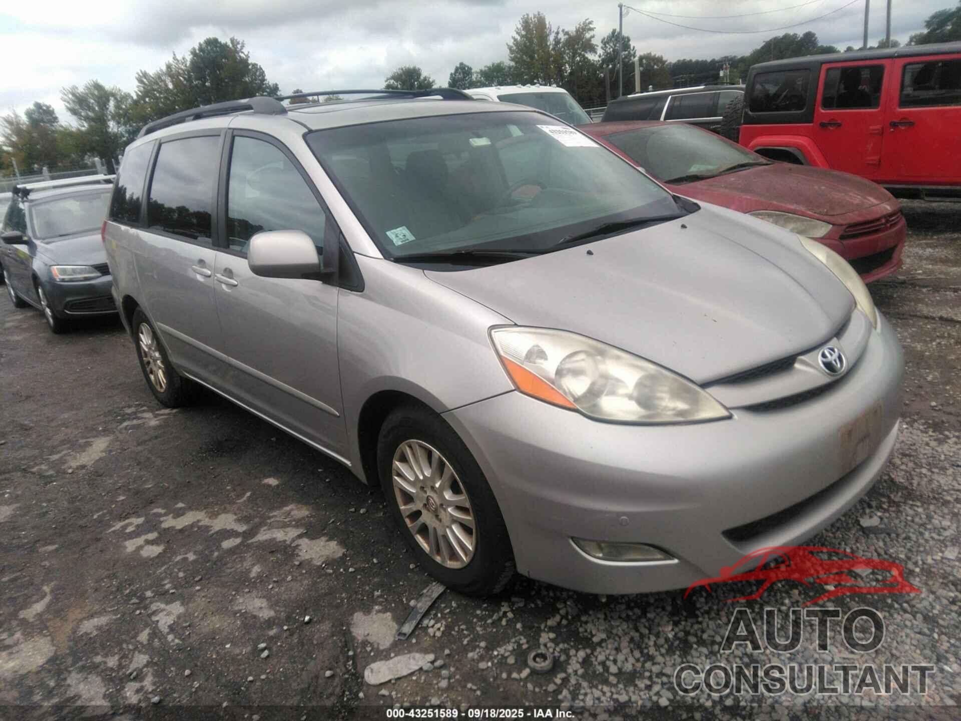 TOYOTA SIENNA 2010 - 5TDYK4CC8AS329229