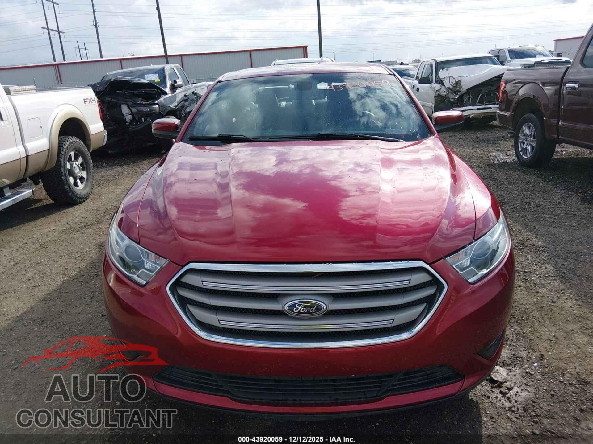 FORD TAURUS 2016 - 1FAHP2E86GG155927