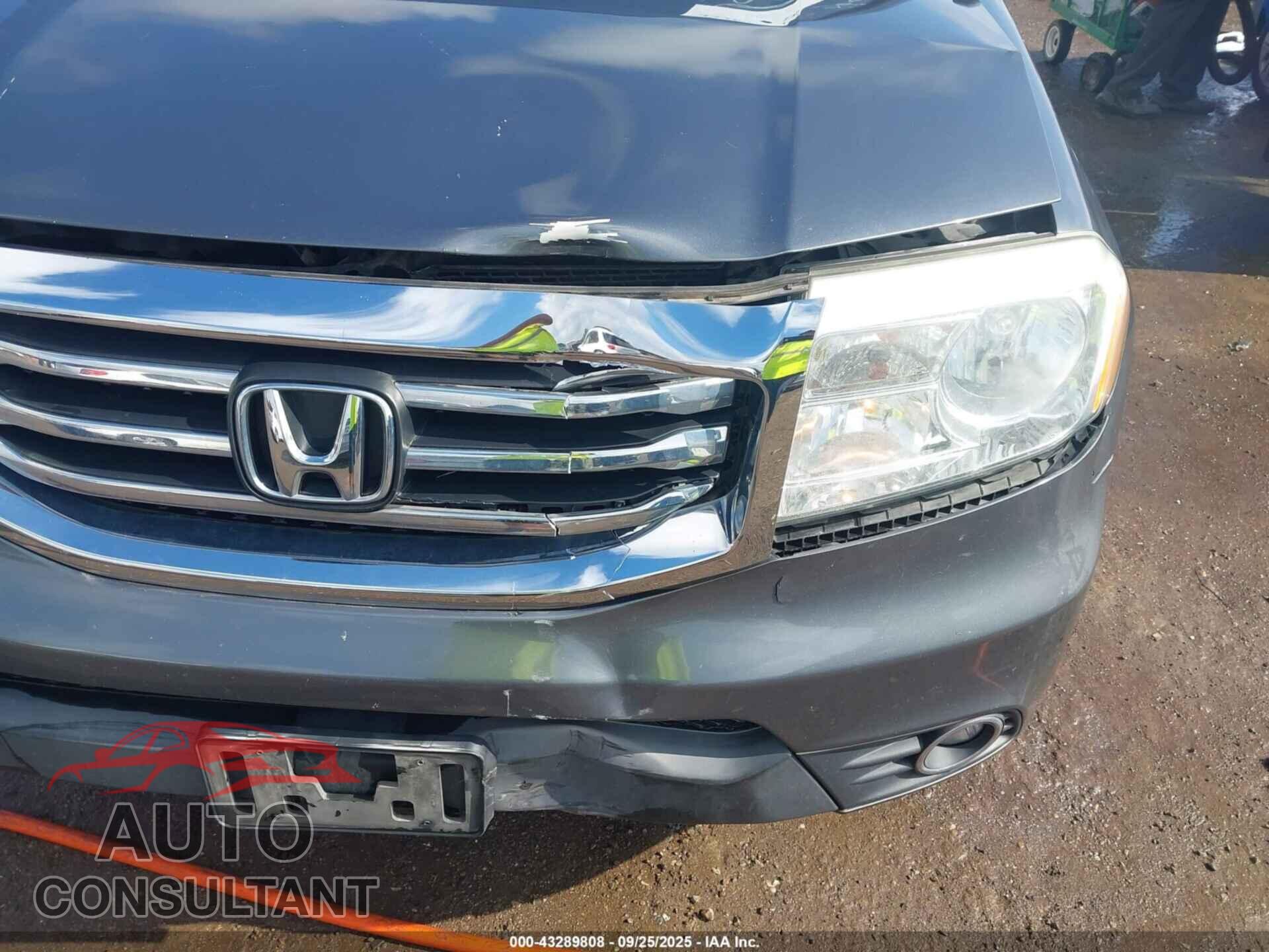 HONDA PILOT 2013 - 5FNYF3H70DB024794