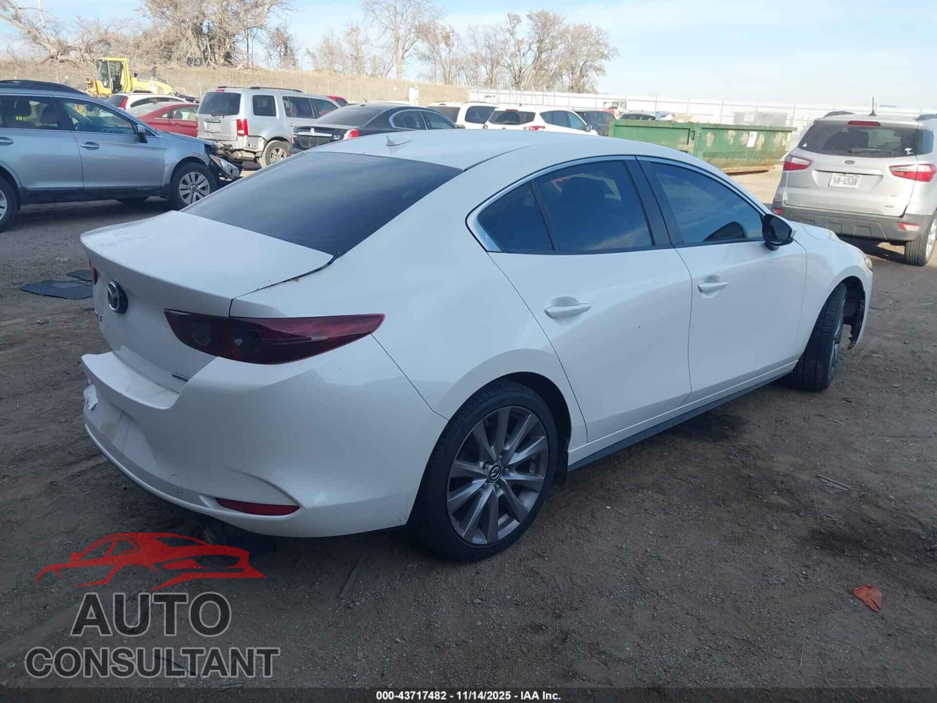 MAZDA MAZDA3 2019 - 3MZBPADL0KM107920