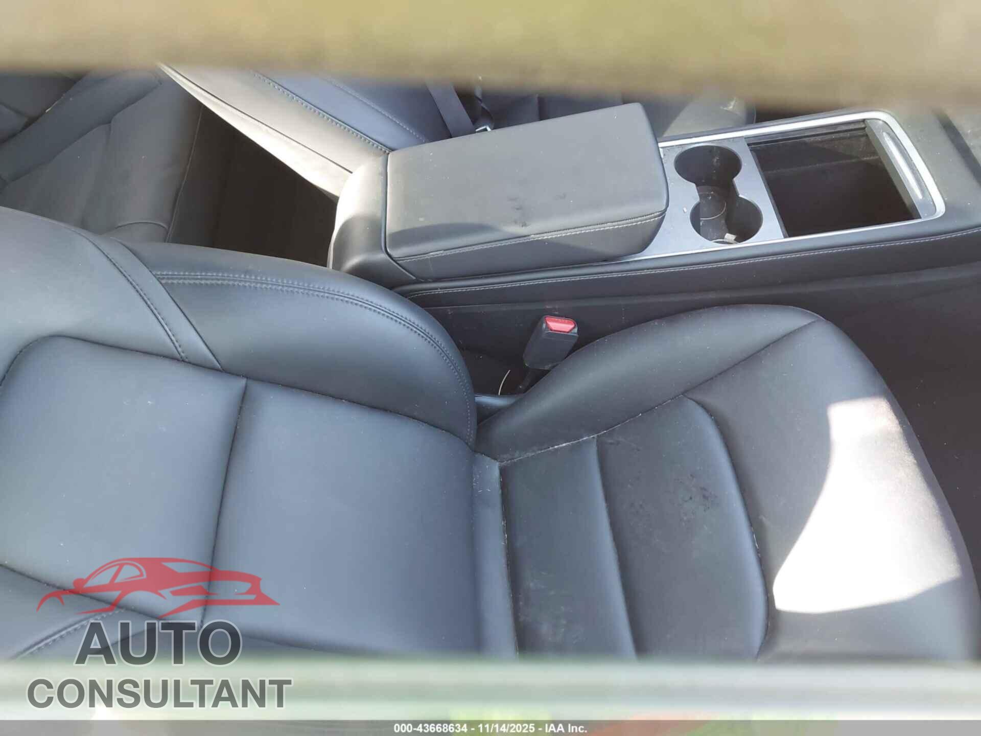 TESLA MODEL 3 2023 - 5YJ3E1EA4PF501409