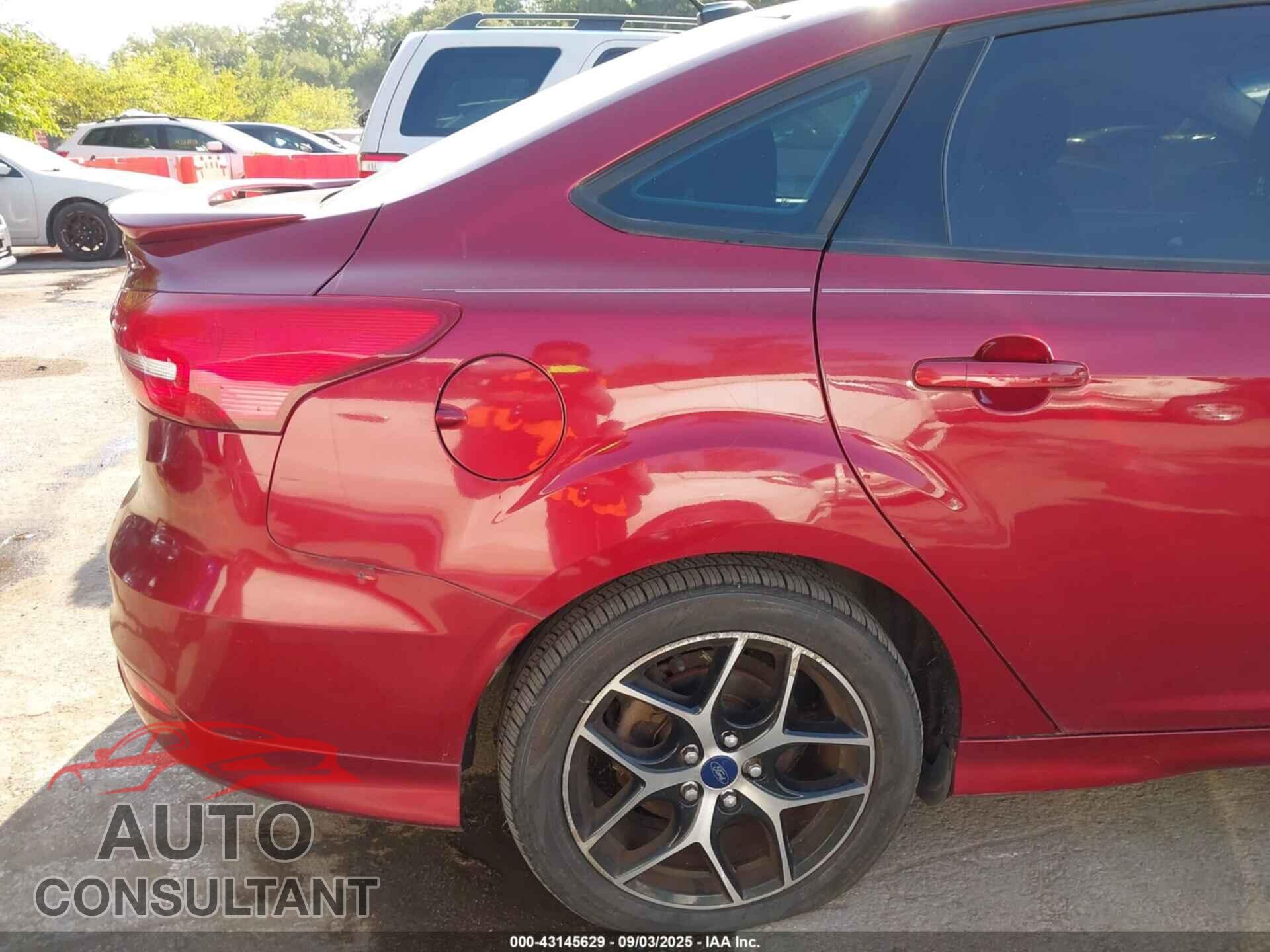 FORD FOCUS 2015 - 1FADP3F28FL239199