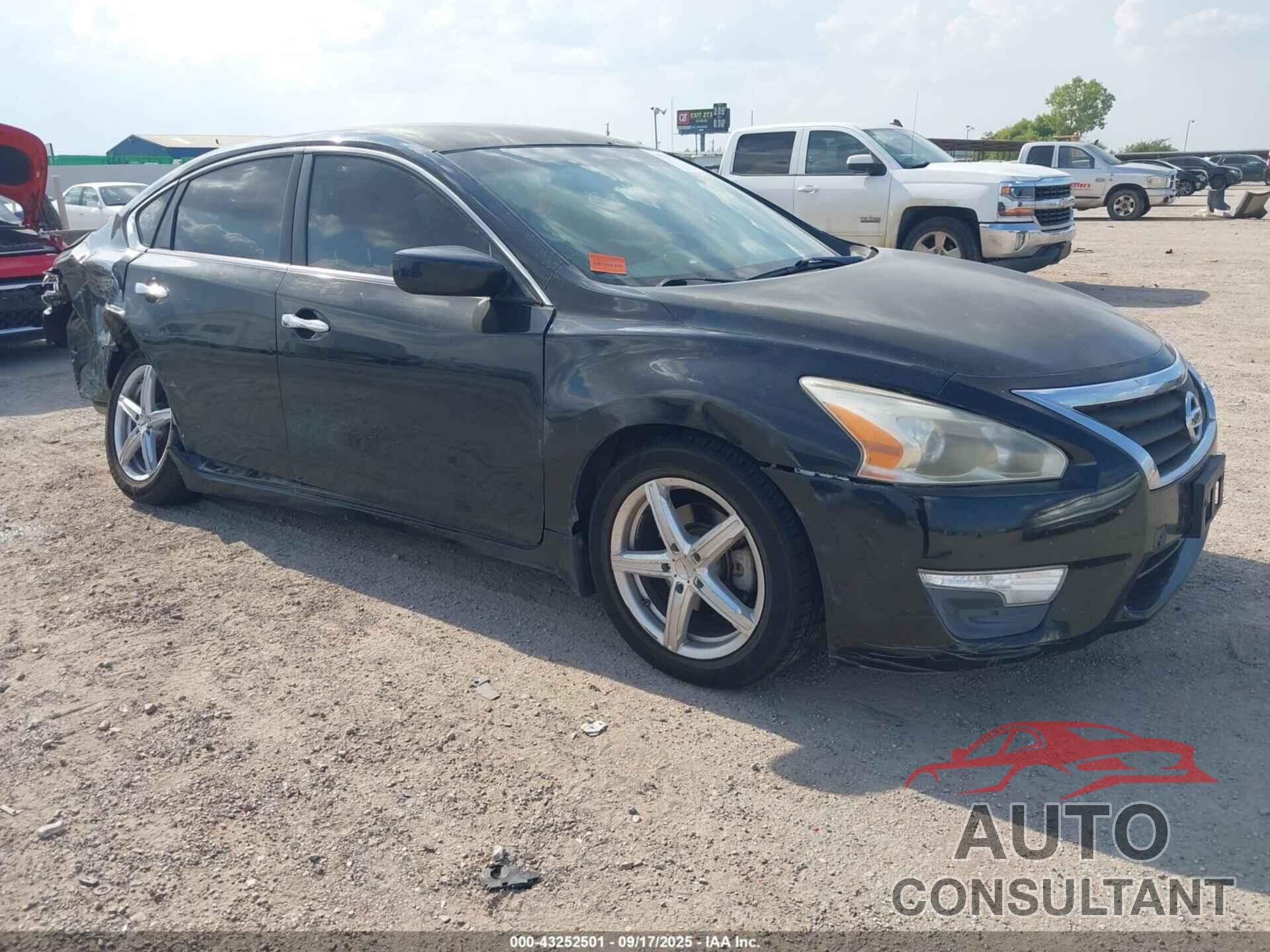 NISSAN ALTIMA 2013 - 1N4AL3AP5DN454588