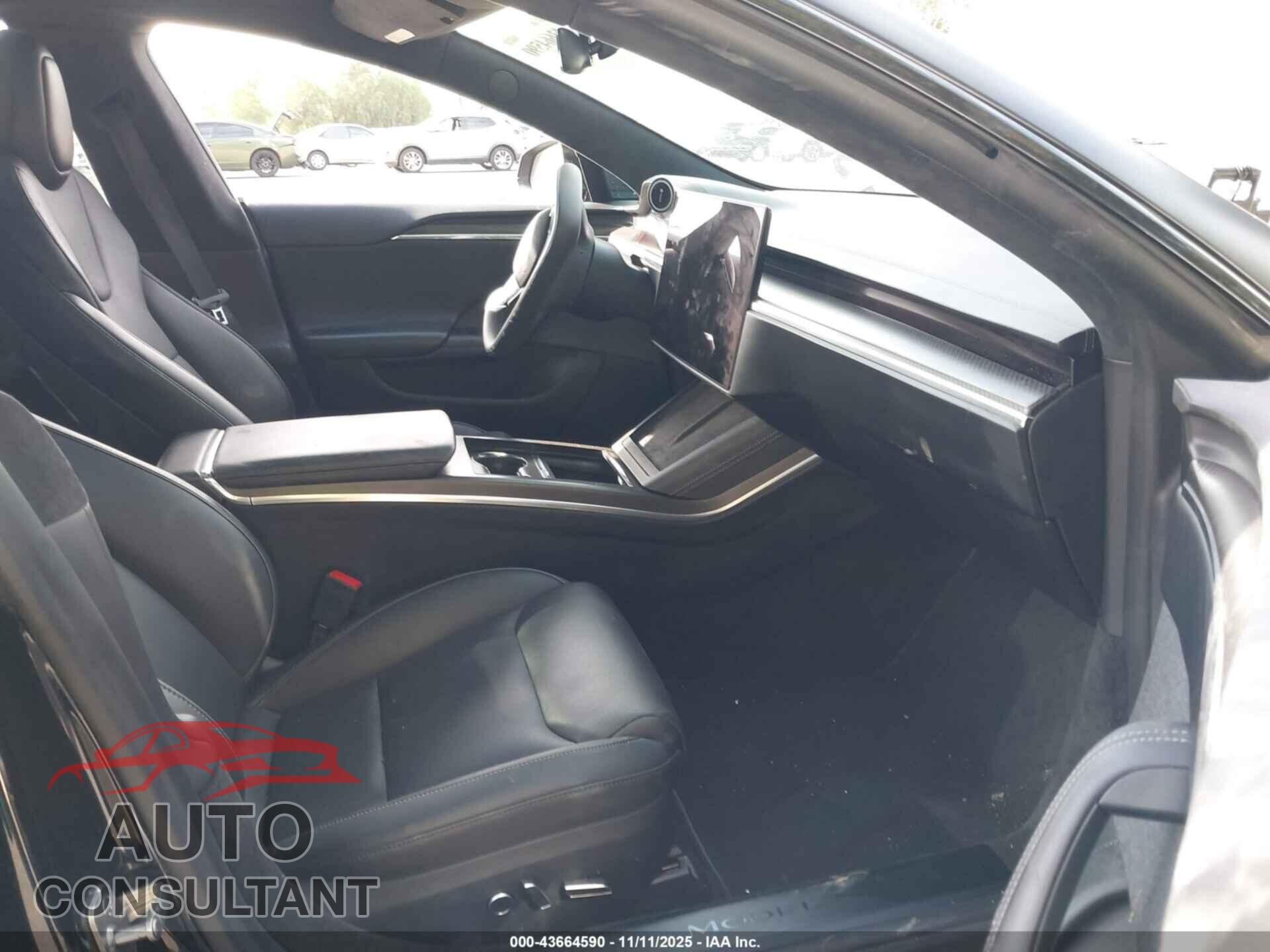 TESLA MODEL S 2023 - 5YJSA1E61PF516338