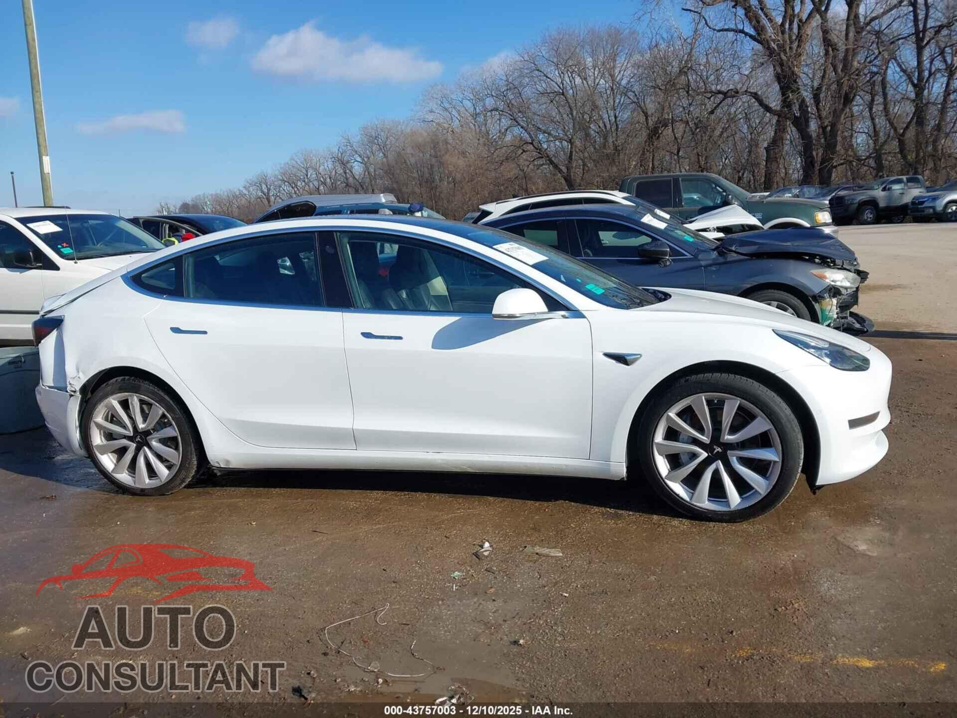 TESLA MODEL 3 2018 - 5YJ3E1EB2JF092472