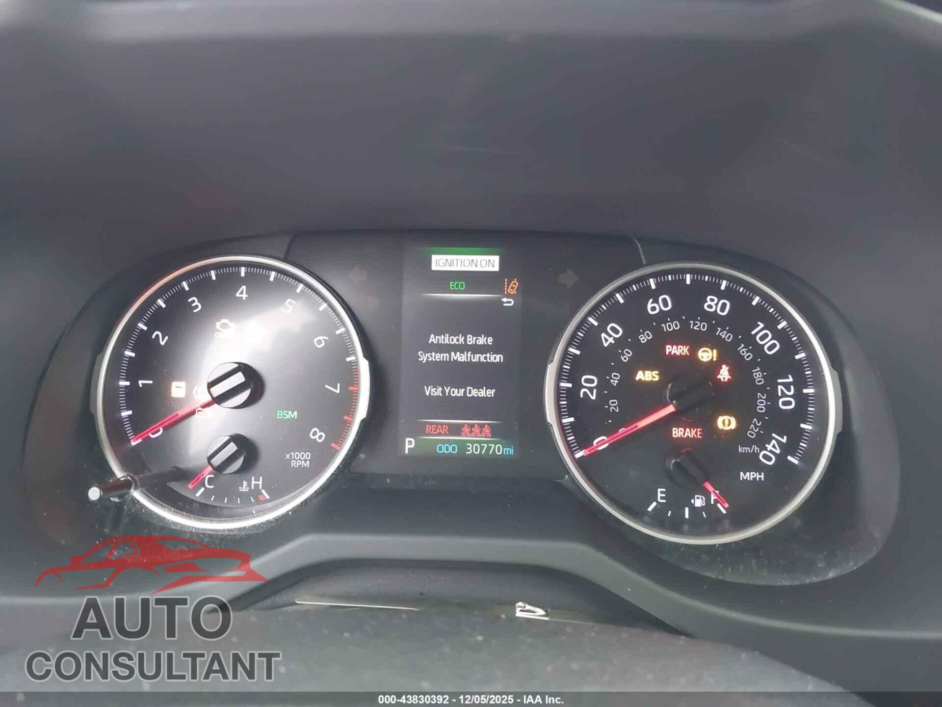 TOYOTA RAV4 2019 - JTMP1RFV6KD041070