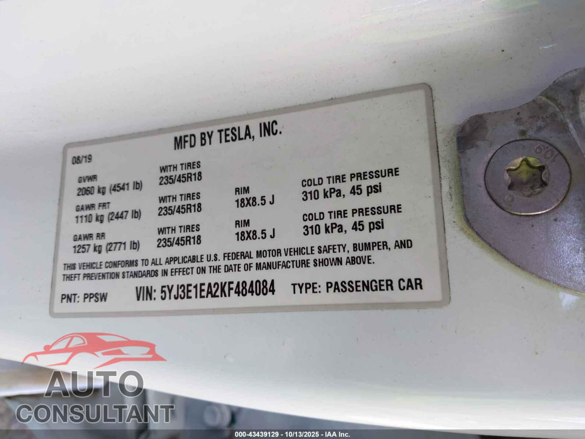 TESLA MODEL 3 2019 - 5YJ3E1EA2KF484084