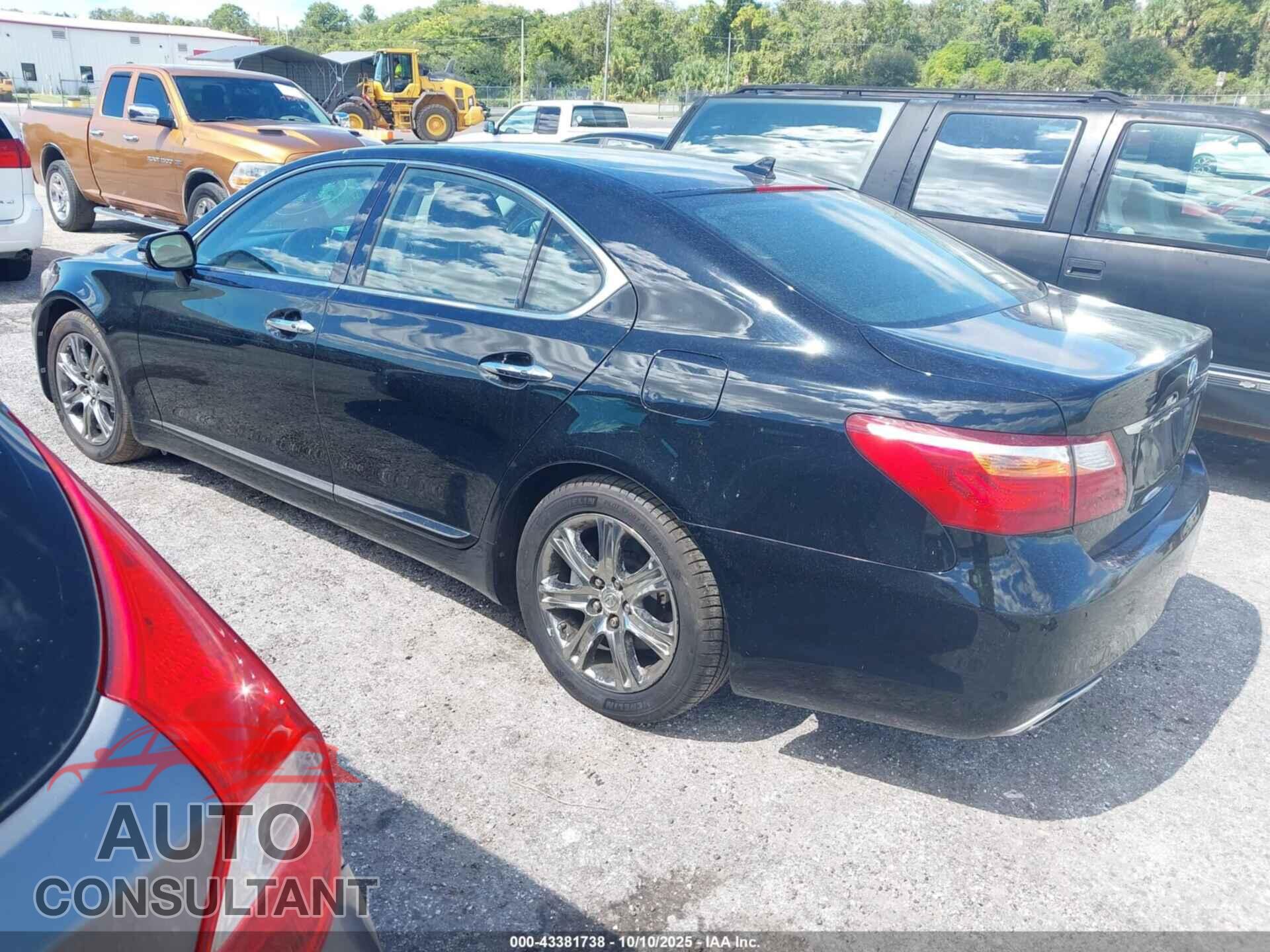 LEXUS LS 460 2011 - JTHCL5EF8B5010584