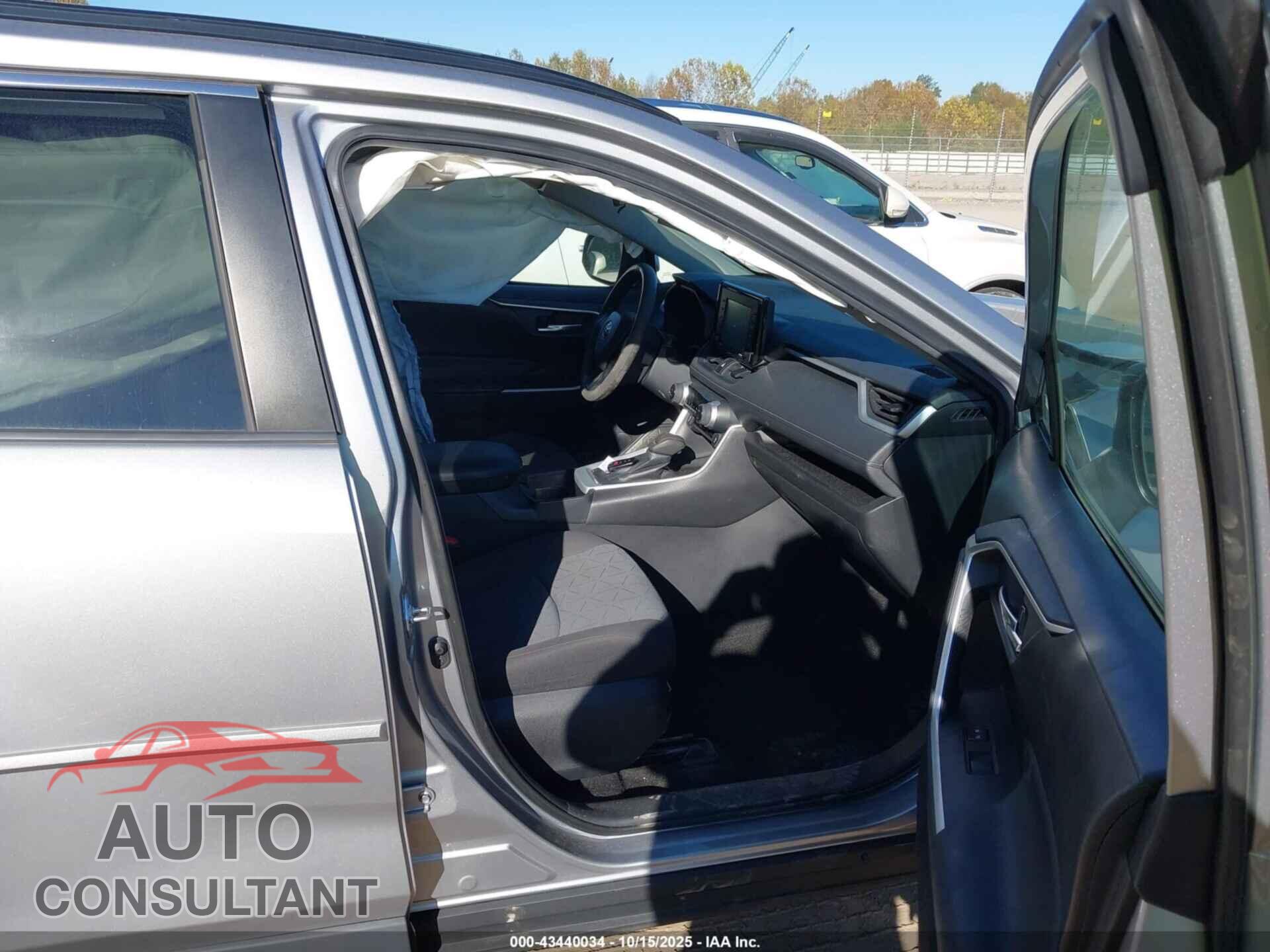 TOYOTA RAV4 2020 - 2T3P1RFV0LC106971