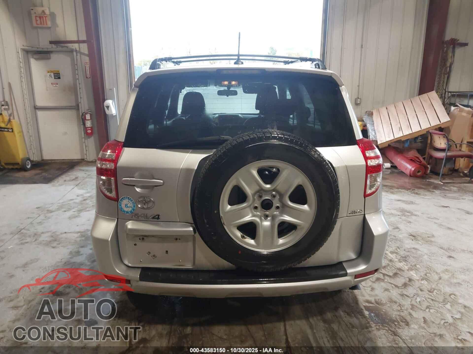 TOYOTA RAV4 2011 - JTMBF4DVXBD041008