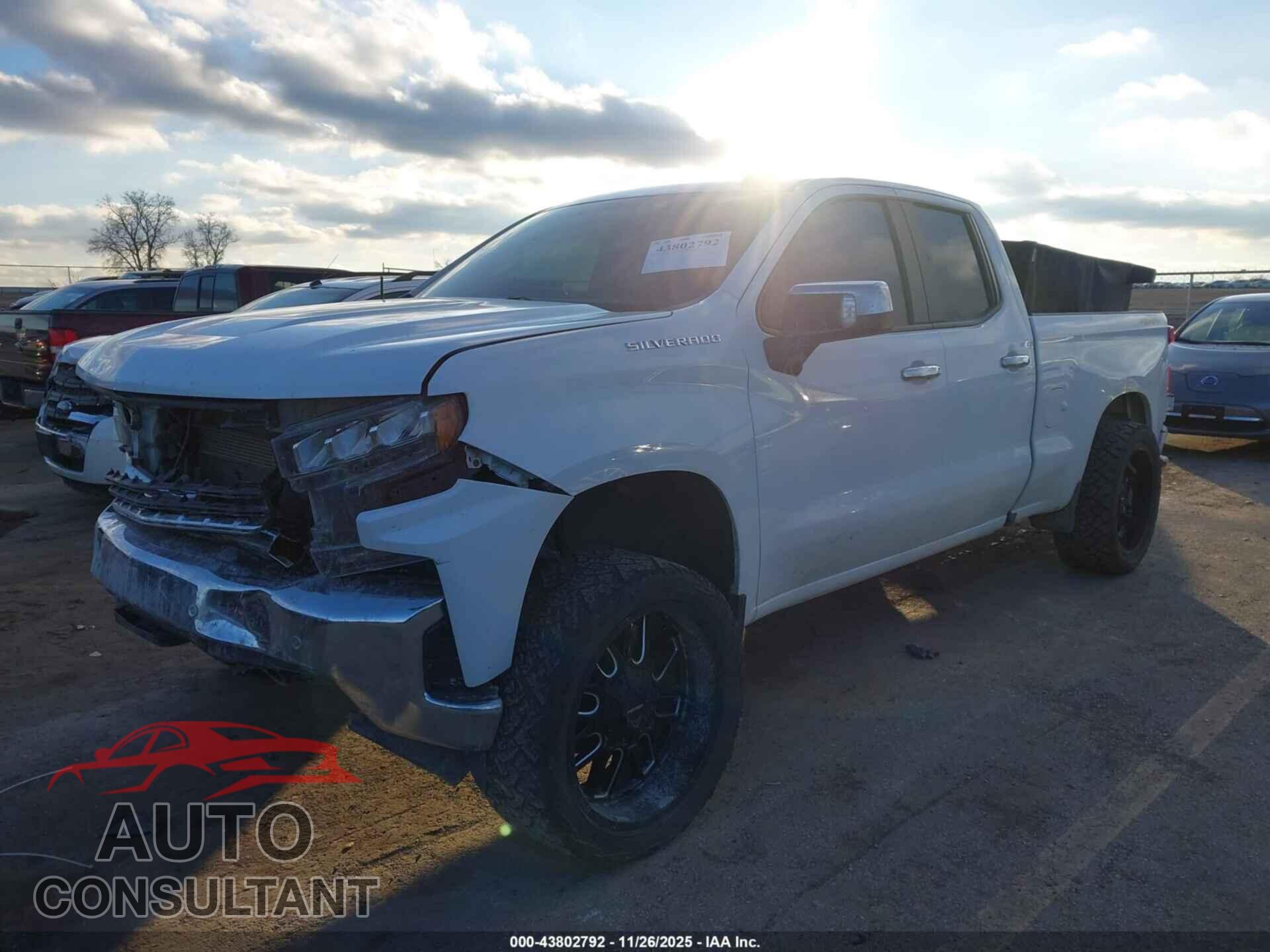 CHEVROLET SILVERADO 1500 2020 - 1GCRYDED1LZ296567