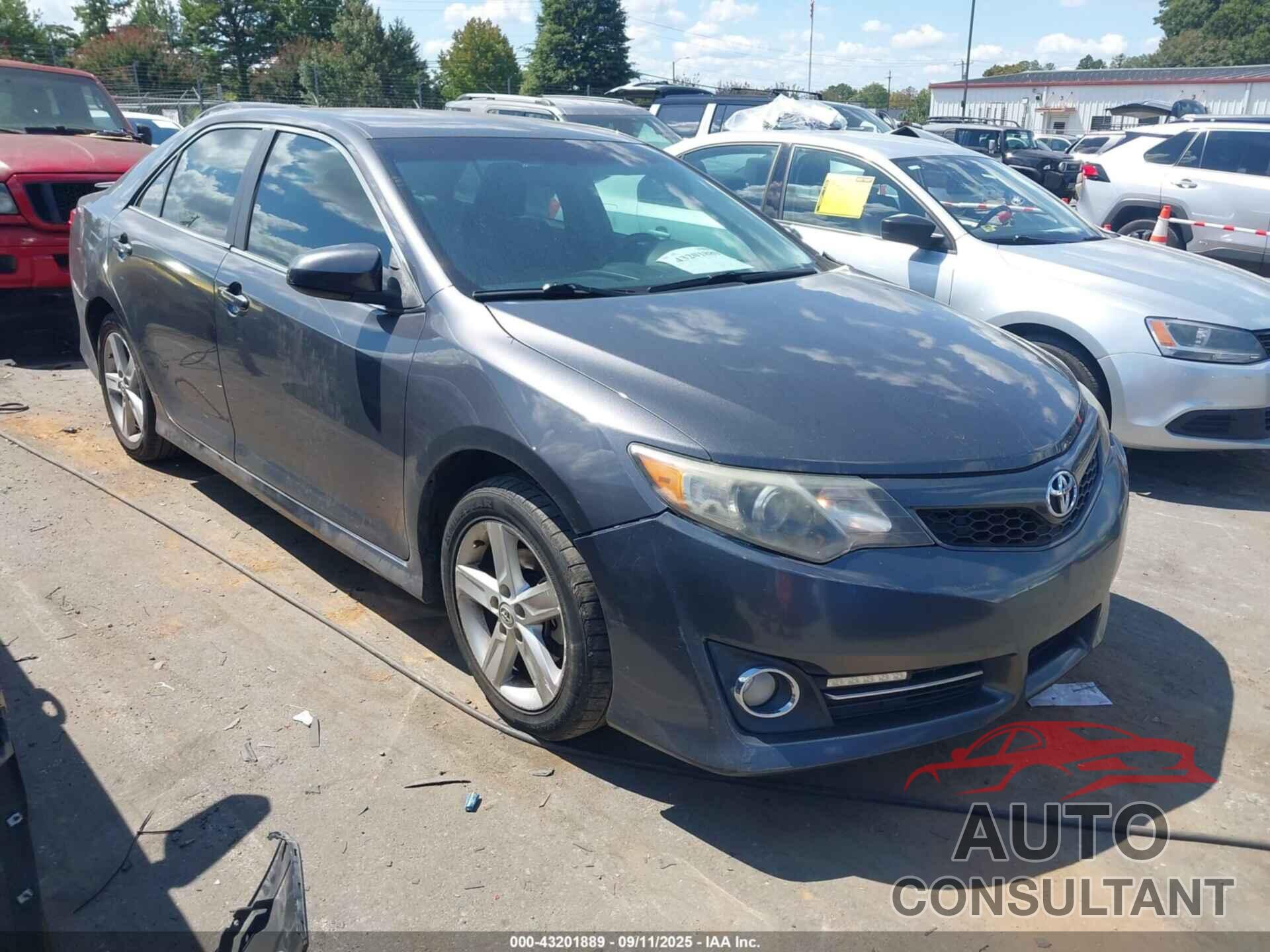 TOYOTA CAMRY 2013 - 4T1BF1FK1DU675890