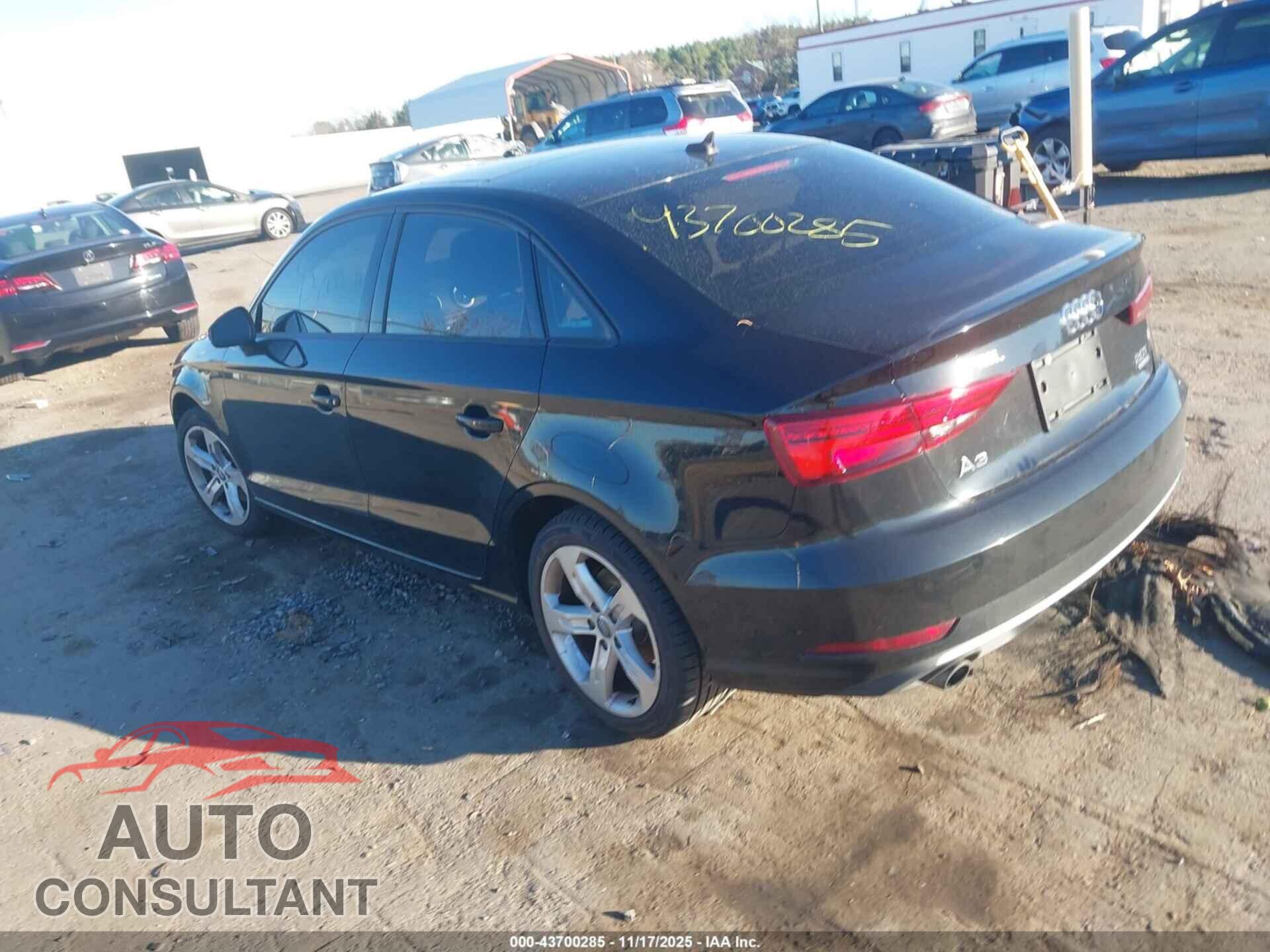 AUDI A3 2018 - WAUB8GFF8J1008149