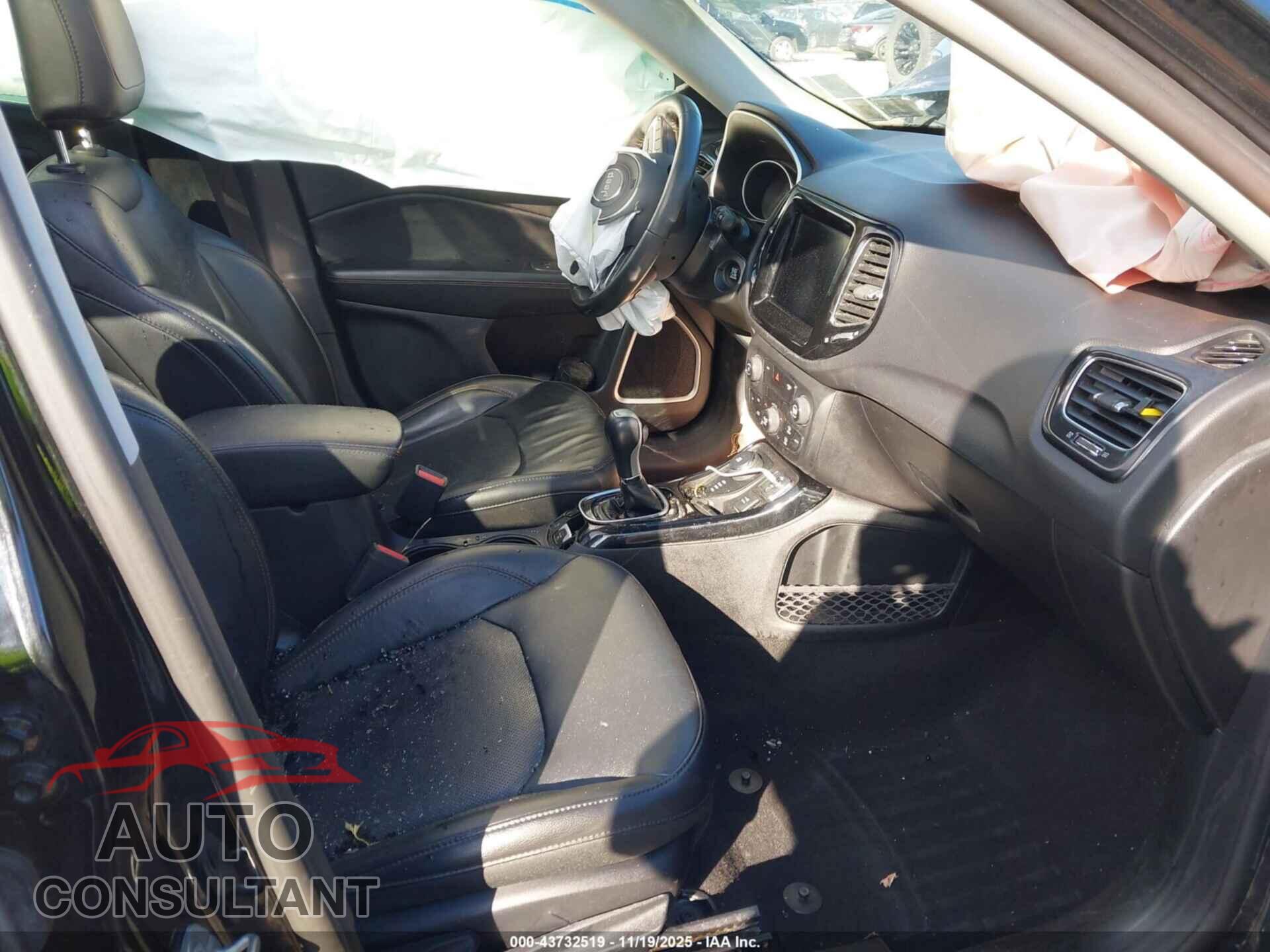 JEEP COMPASS 2019 - 3C4NJDCB9KT594519