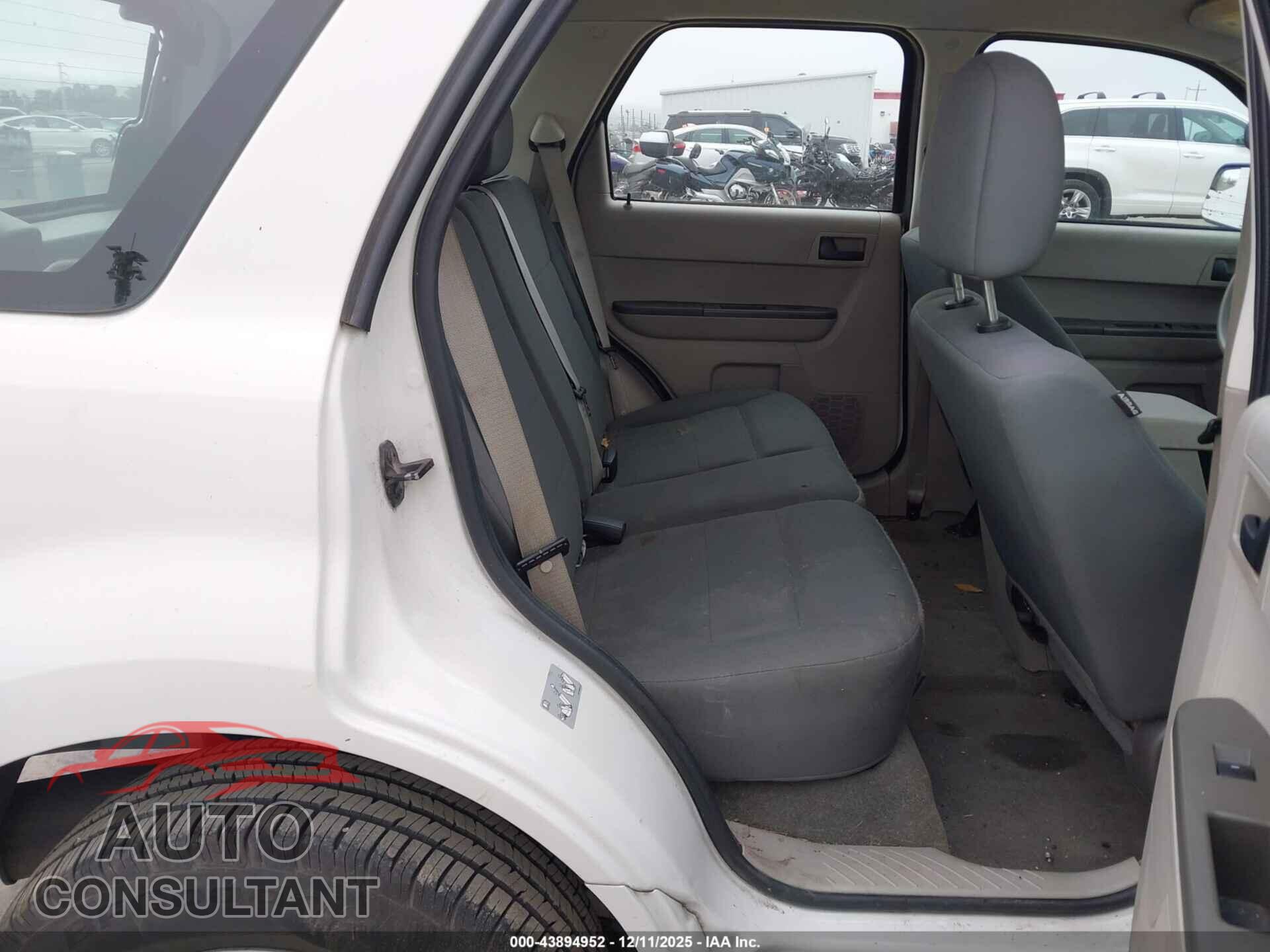 FORD ESCAPE 2010 - 1FMCU0C79AKD06626