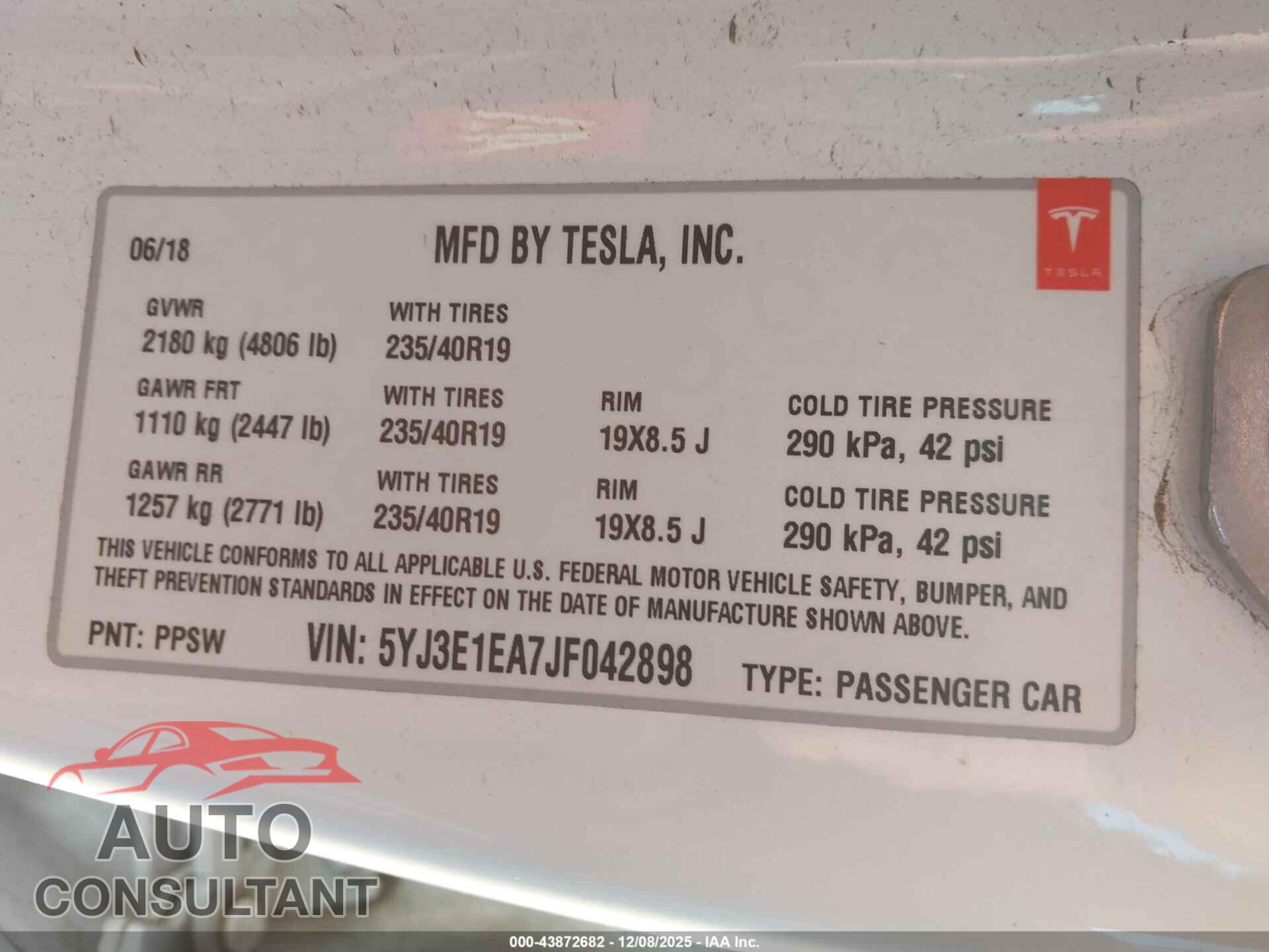 TESLA MODEL 3 2018 - 5YJ3E1EA7JF042898