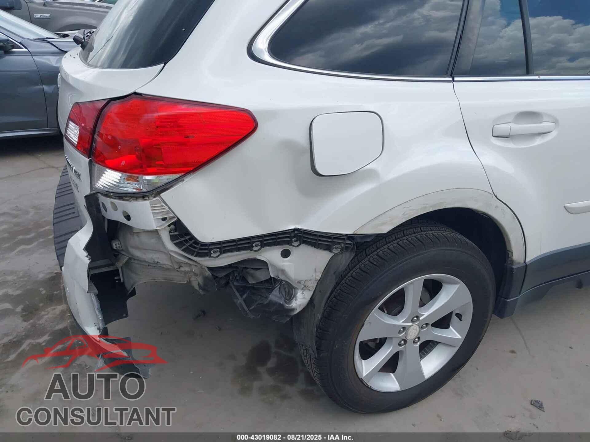 SUBARU OUTBACK 2014 - 4S4BRBDC8E3263823