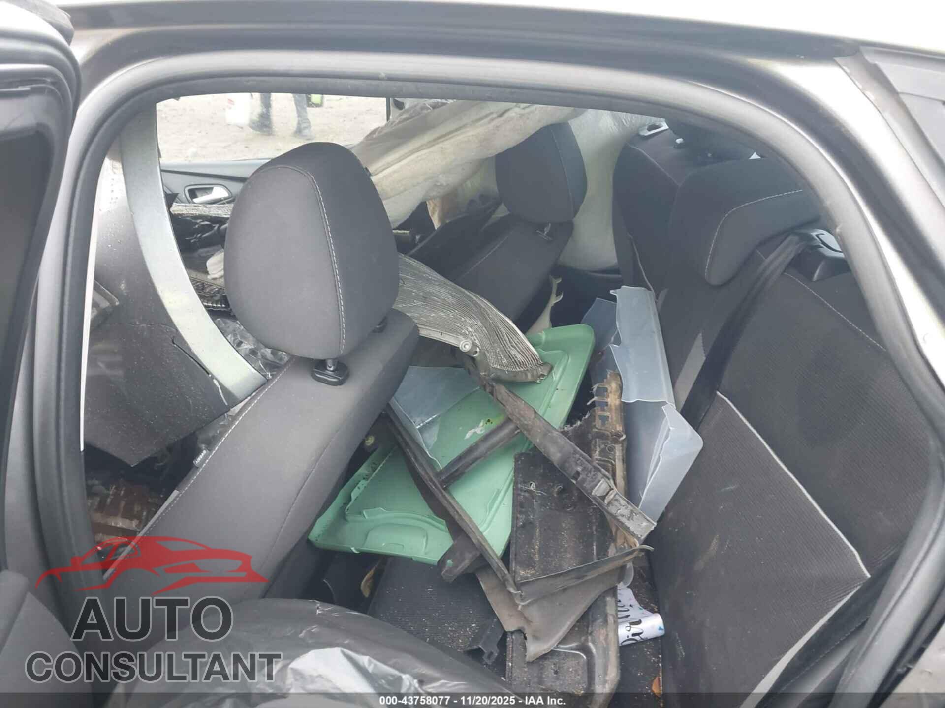 FORD FOCUS 2014 - 1FADP3F28EL337132