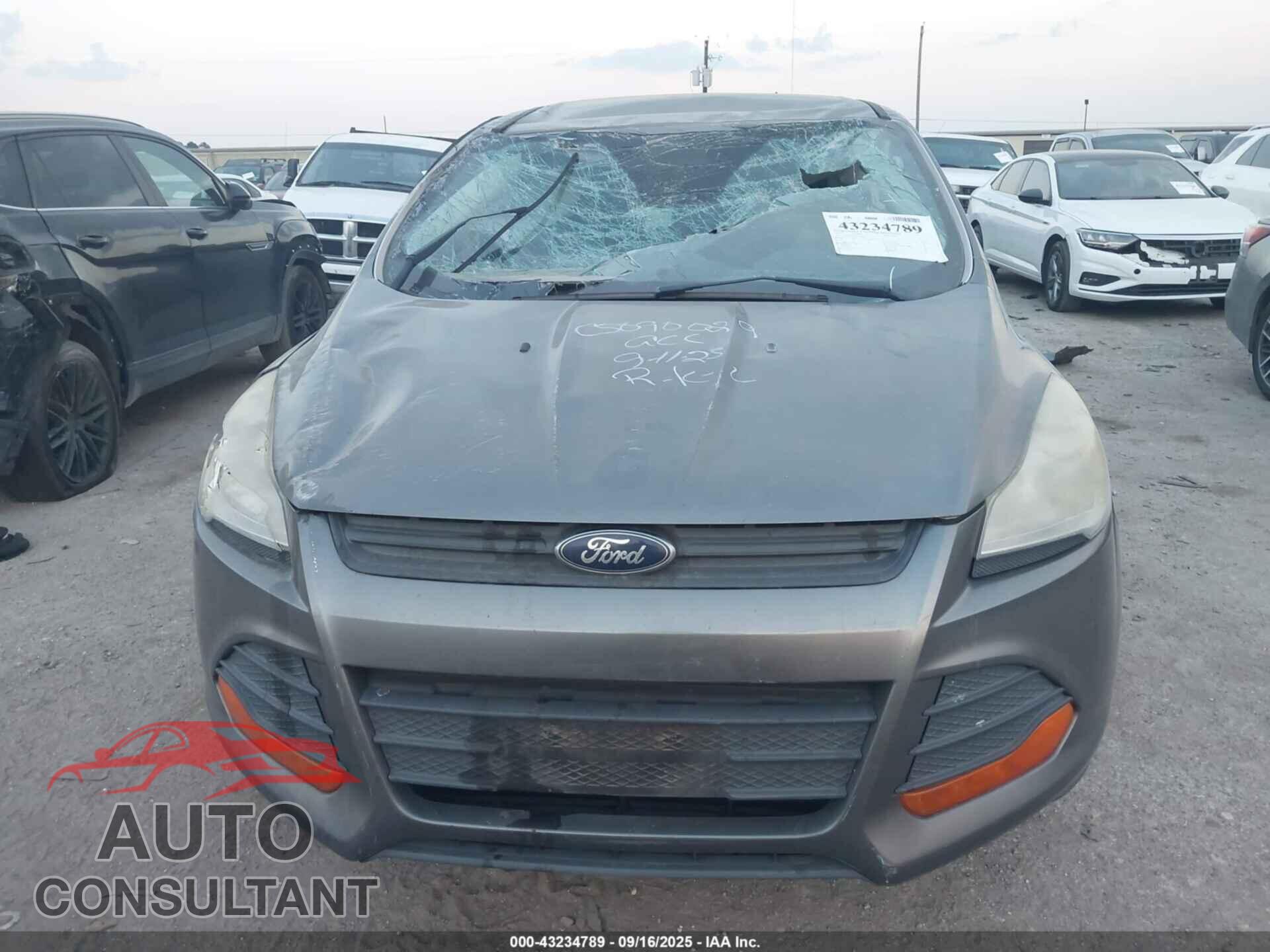 FORD ESCAPE 2014 - 1FMCU0F77EUD16626