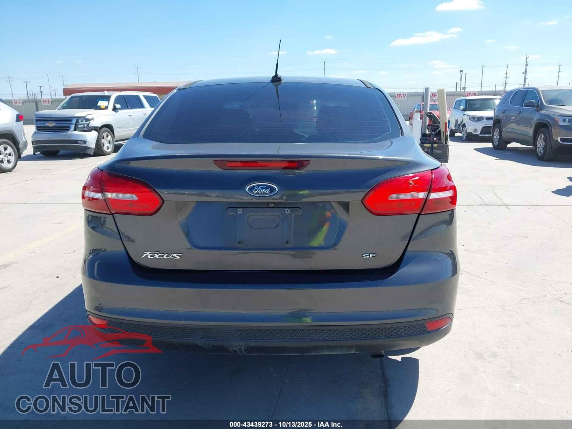 FORD FOCUS 2015 - 1FADP3F23FL210287