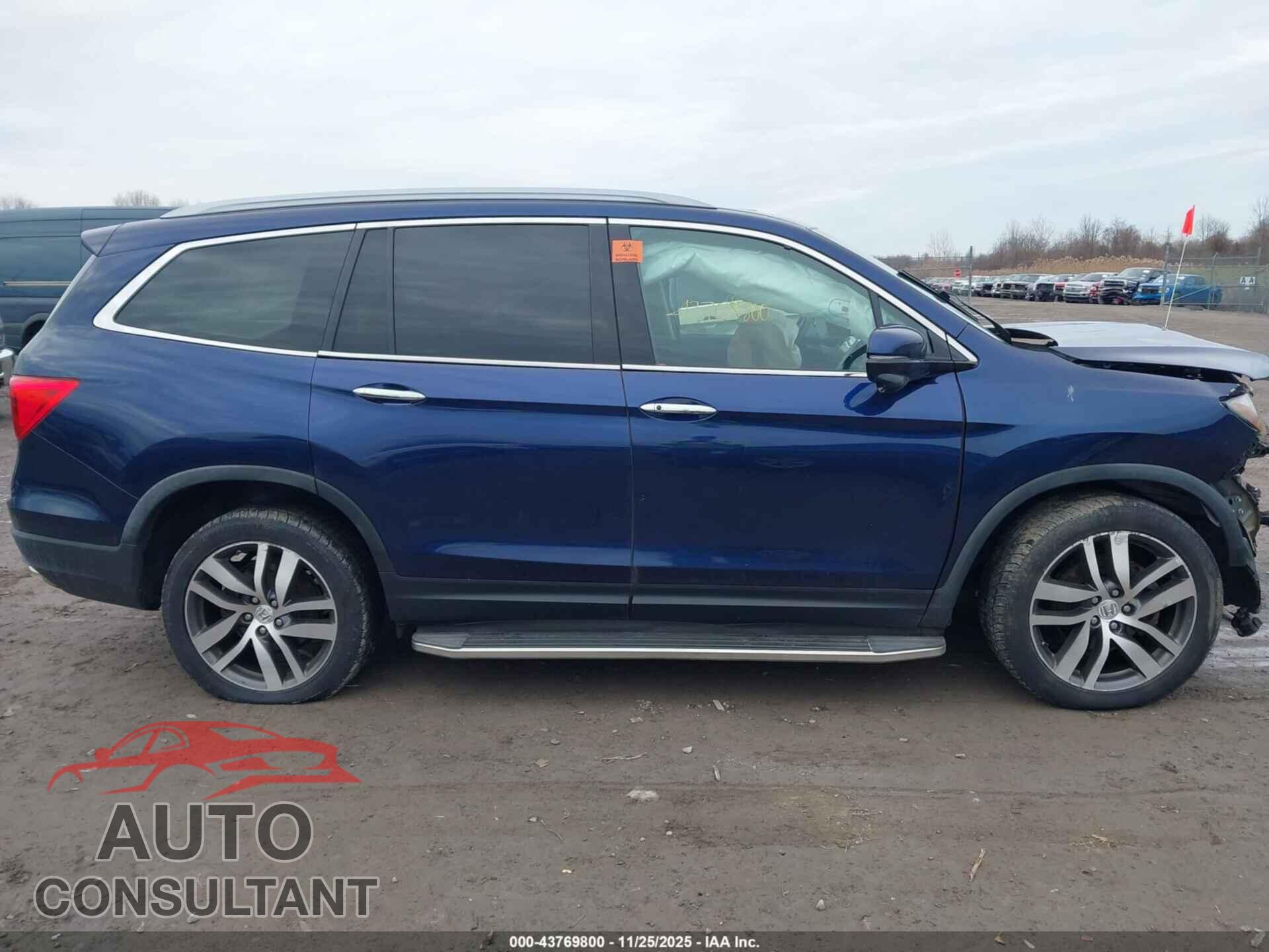 HONDA PILOT 2017 - 5FNYF6H95HB102463
