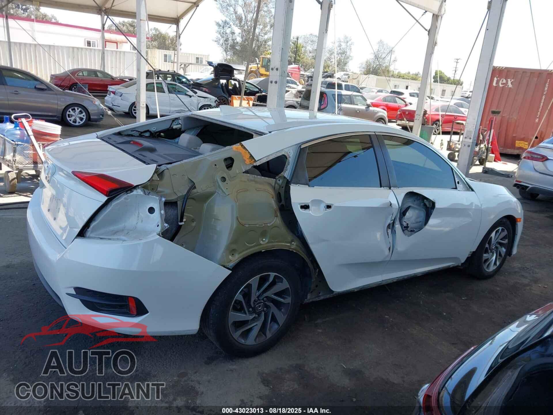 HONDA CIVIC 2017 - 2HGFC2F77HH512297