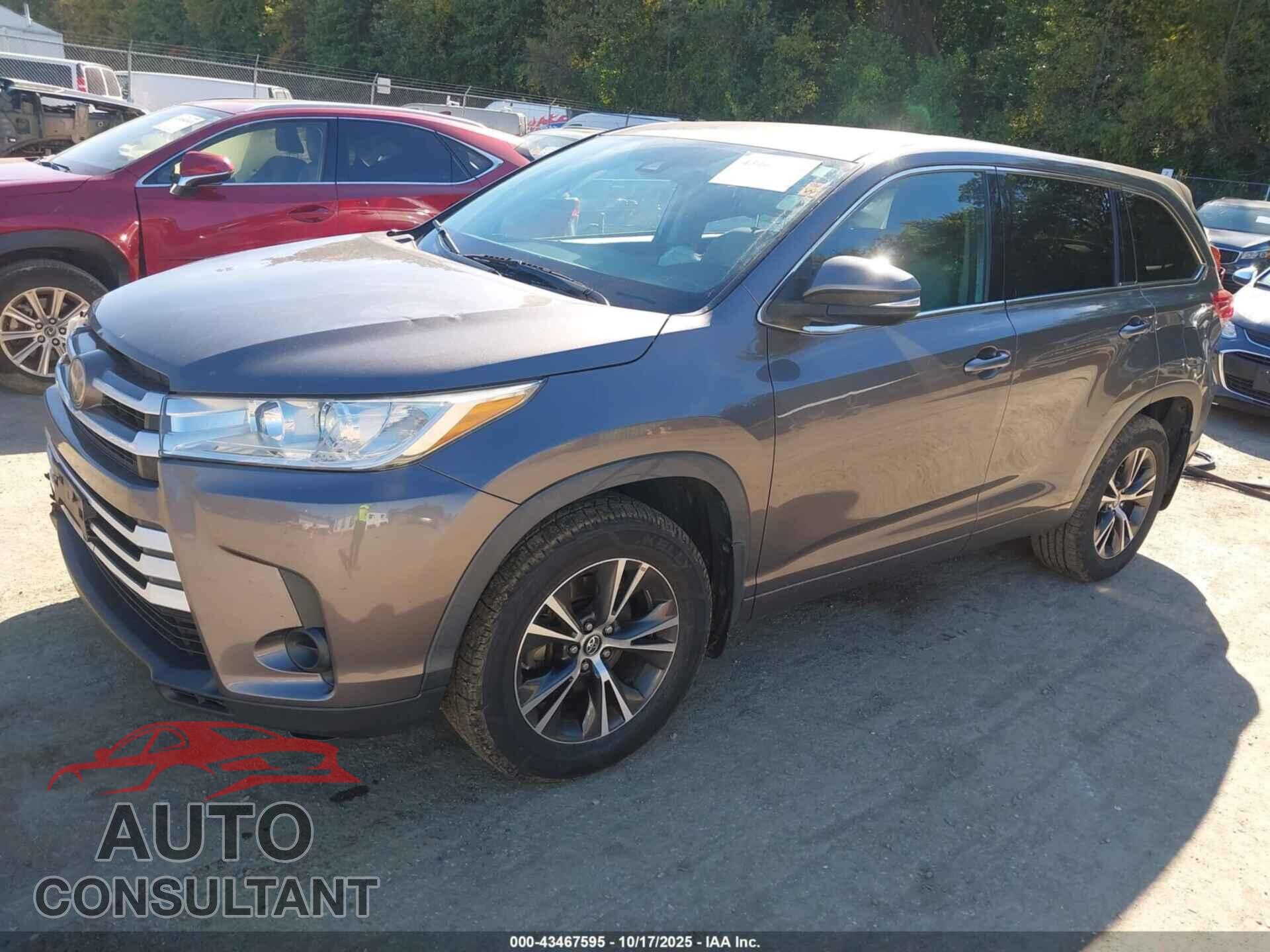 TOYOTA HIGHLANDER 2018 - 5TDBZRFH3JS498564
