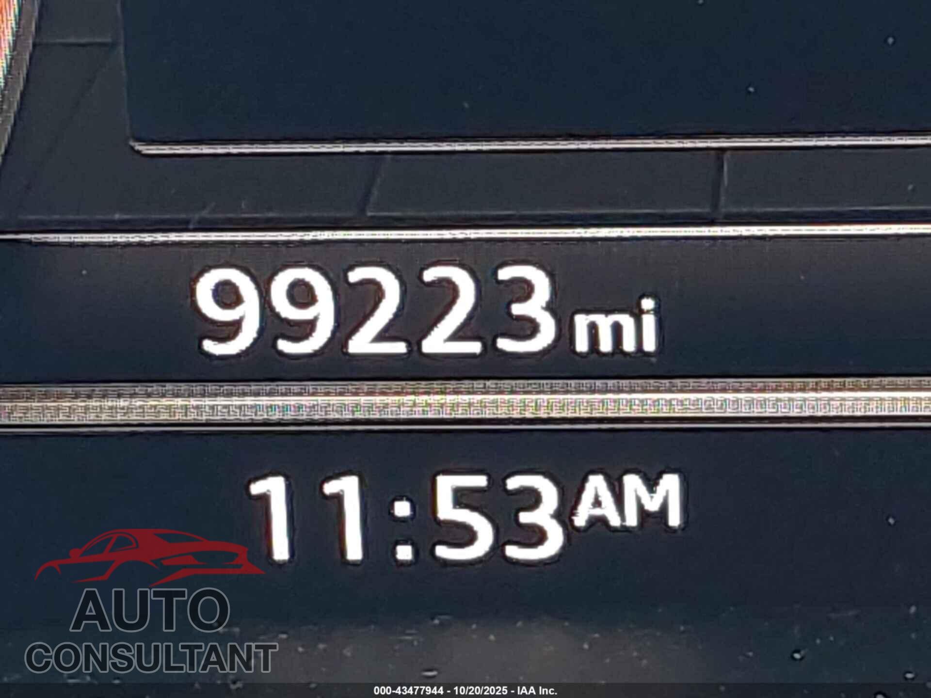 AUDI A4 2017 - WAUDNAF49HN045677