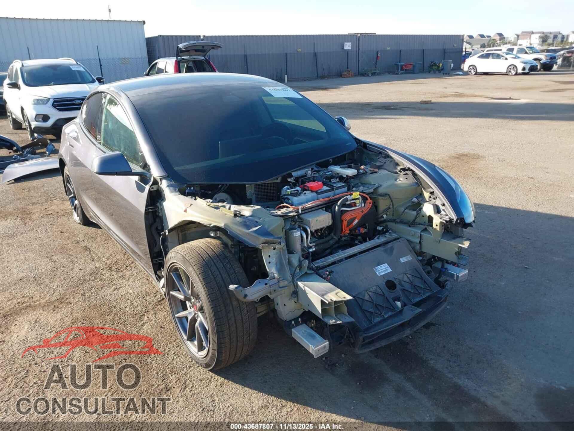 TESLA MODEL 3 2021 - 5YJ3E1EB8MF995925