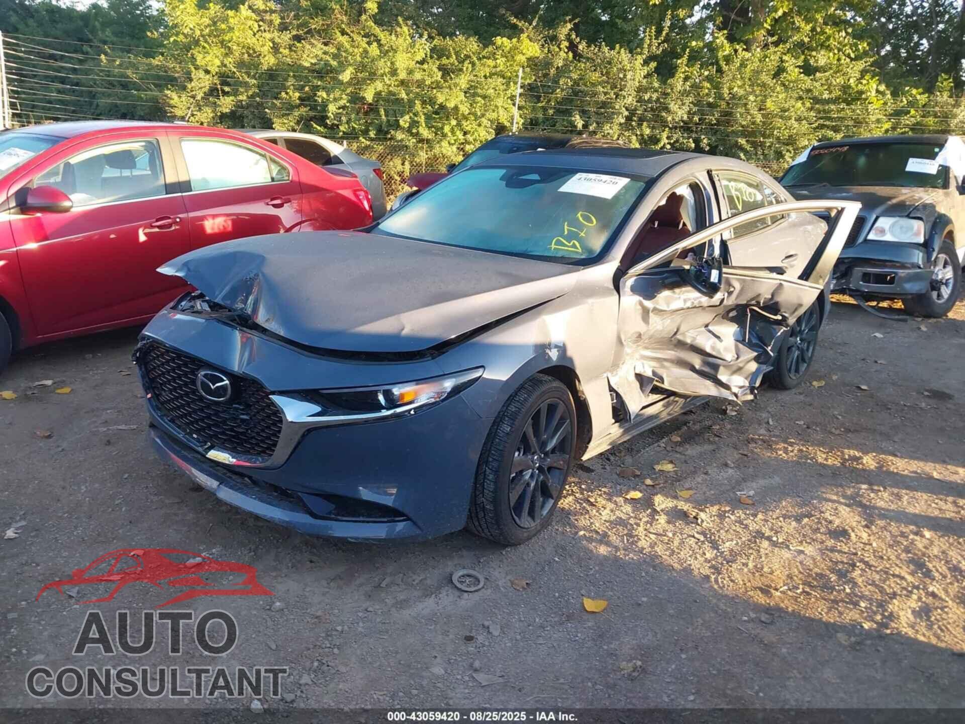 MAZDA MAZDA3 2025 - JM1BPBCM9S1782228