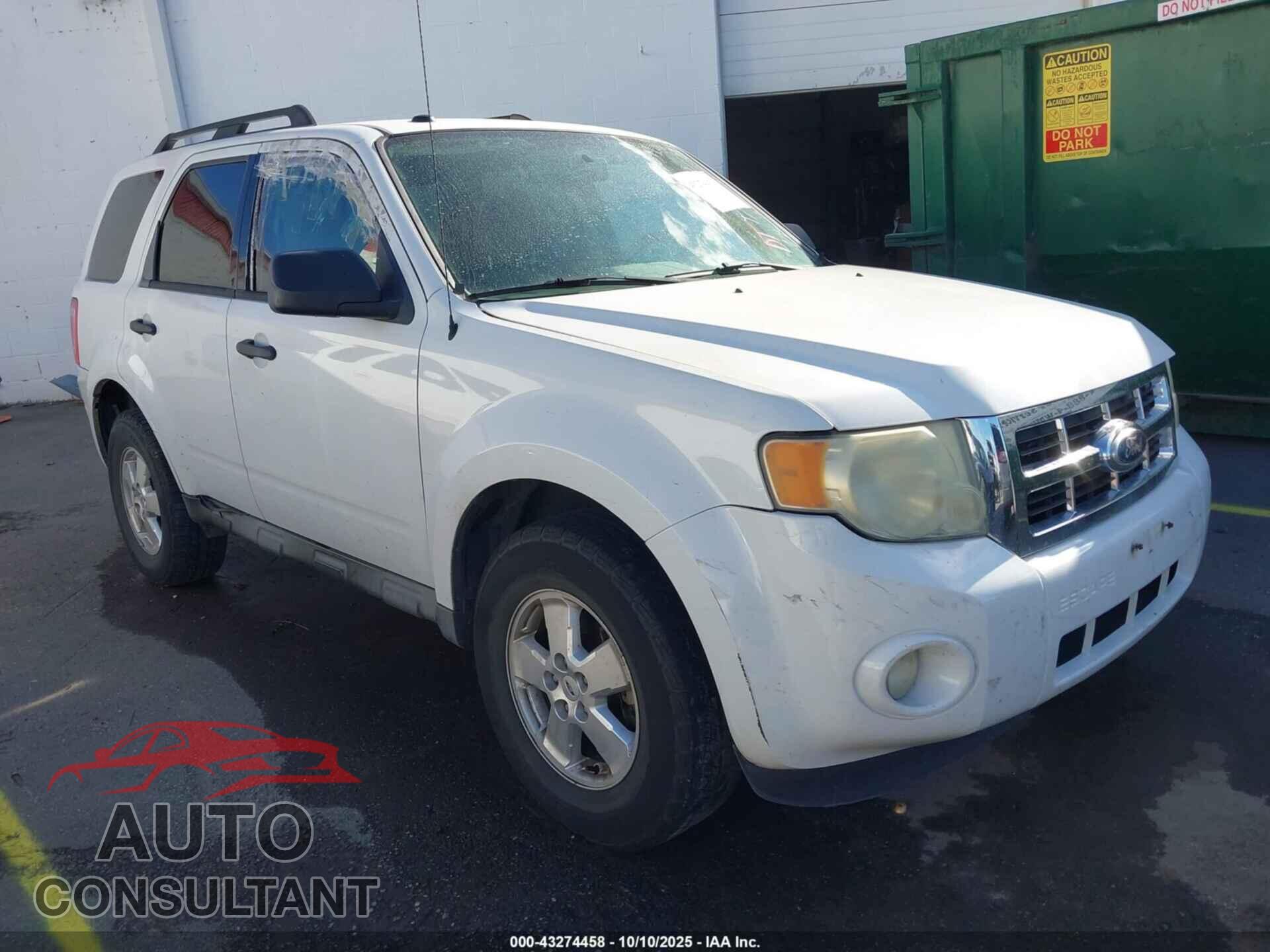 FORD ESCAPE 2010 - 1FMCU9DG8AKC84699