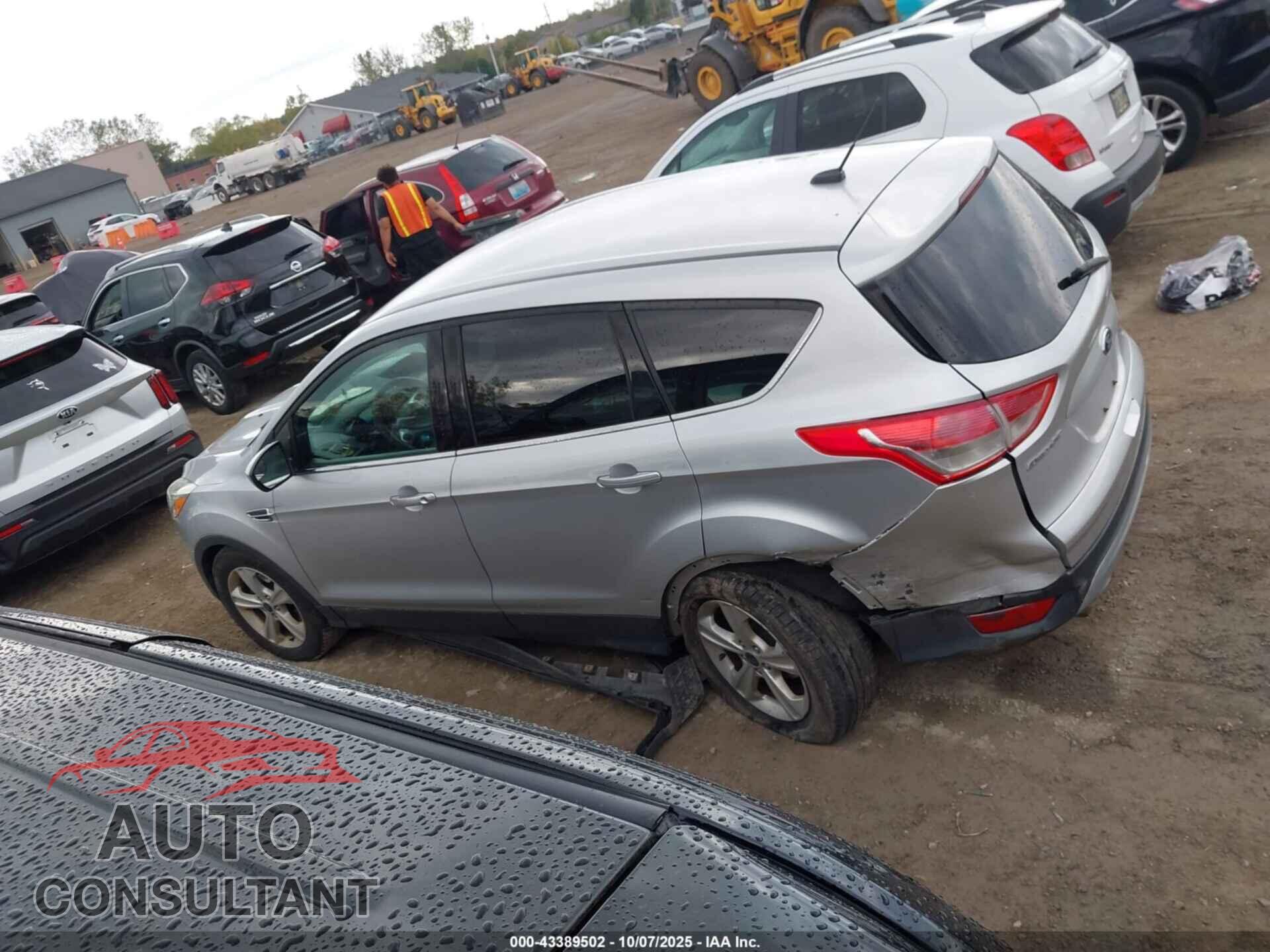FORD ESCAPE 2015 - 1FMCU0G77FUB79378