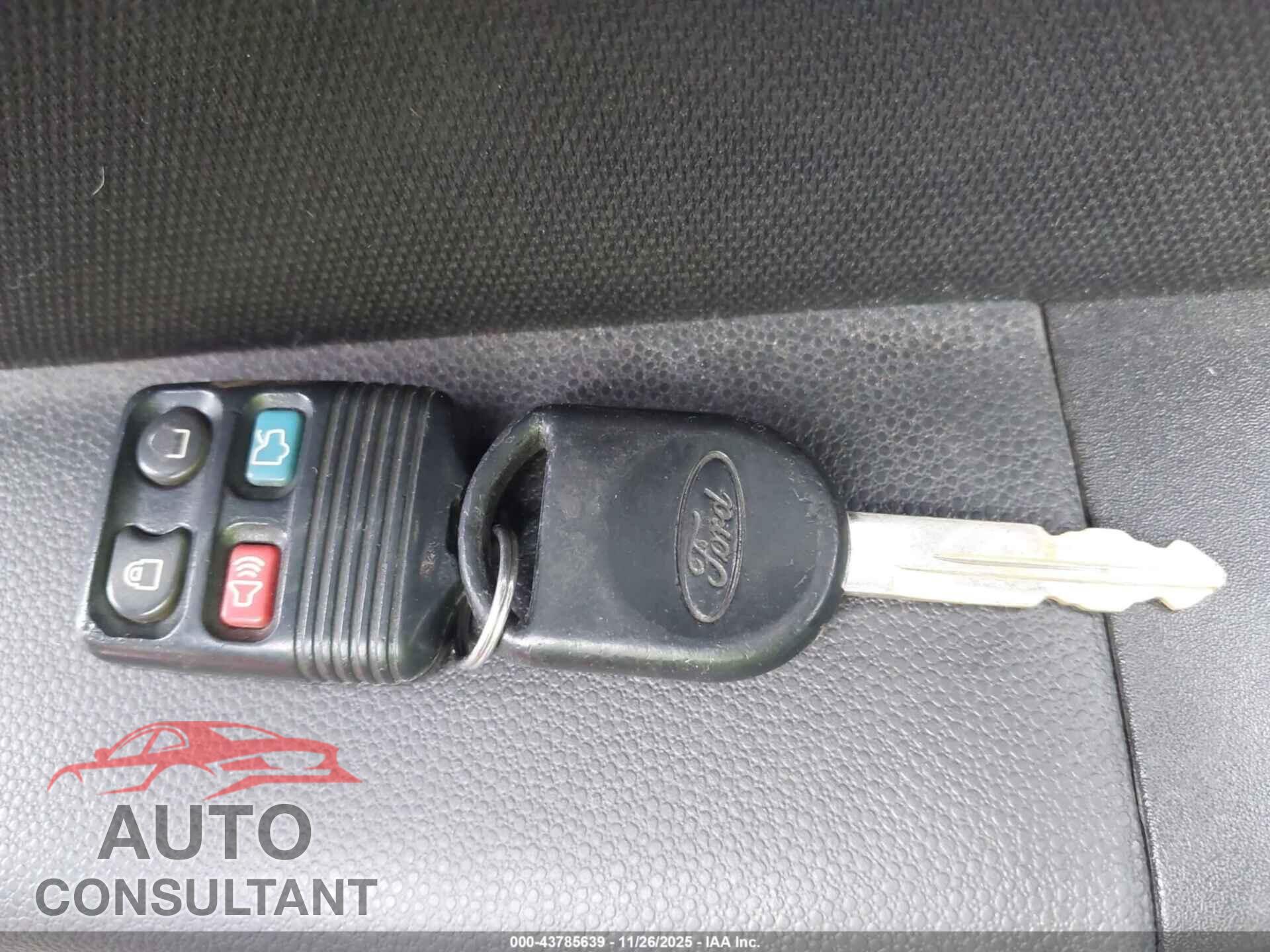 FORD FOCUS 2011 - 1FAHP3FN5BW155829