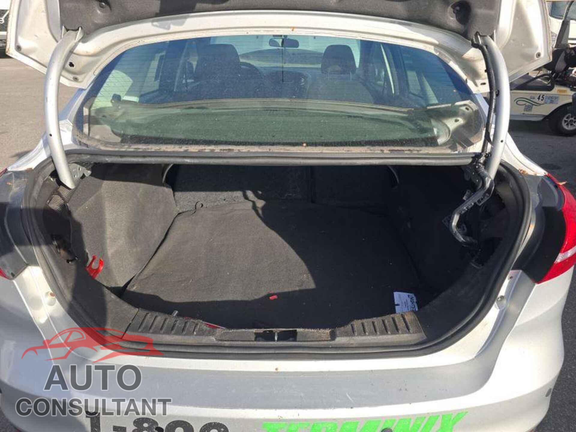 FORD FOCUS 2016 - 1FADP3E25GL366074