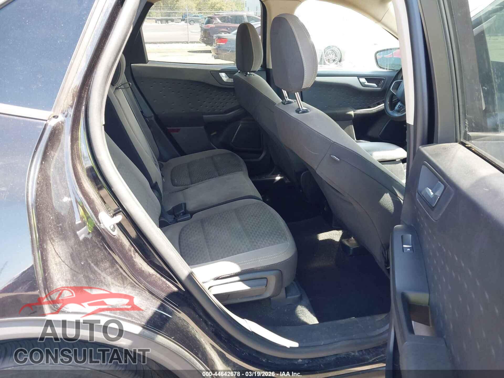FORD ESCAPE 2020 - 1FMCU0G65LUA47240