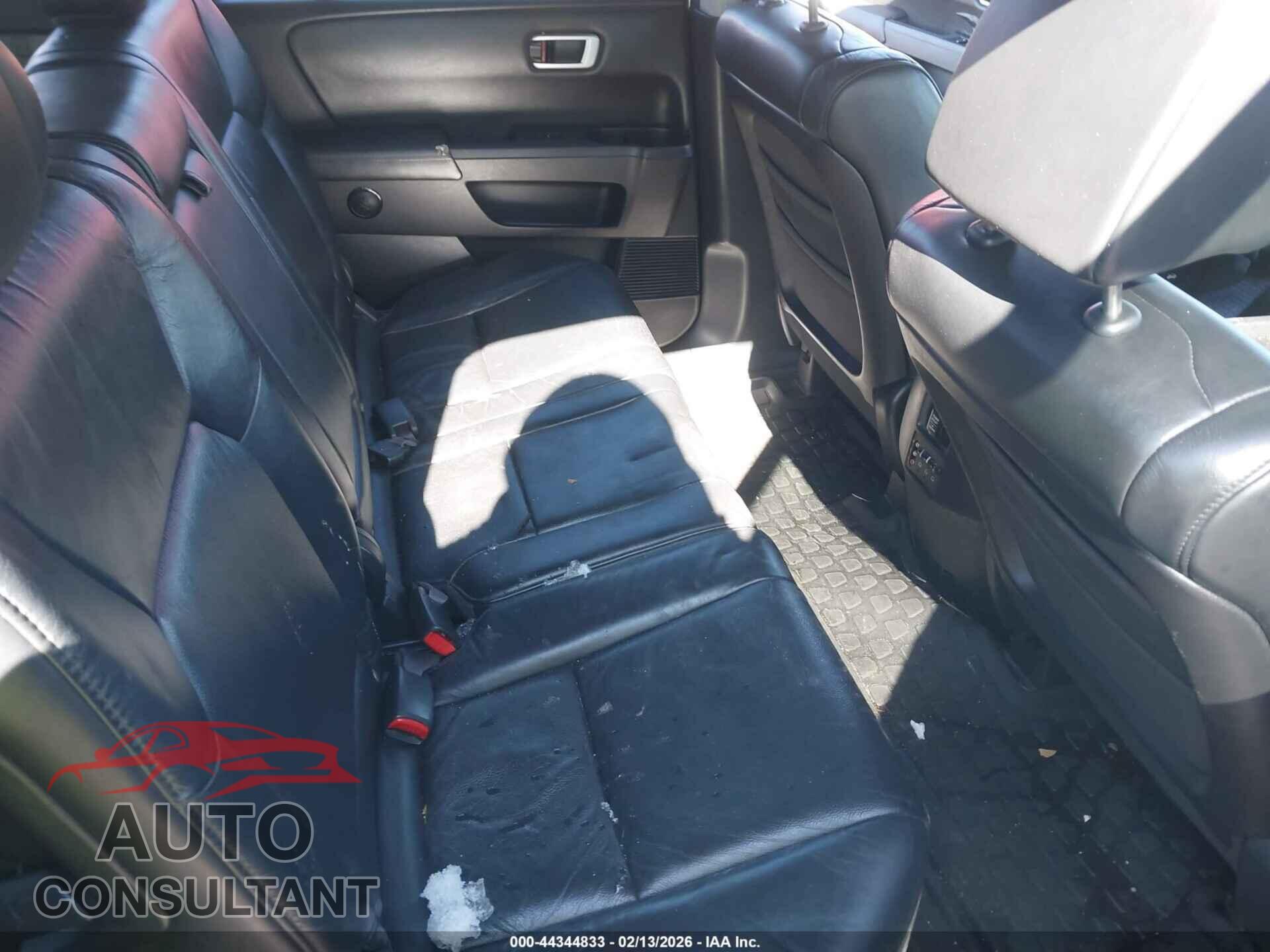 HONDA PILOT 2010 - 05FNYF4H61AB02127