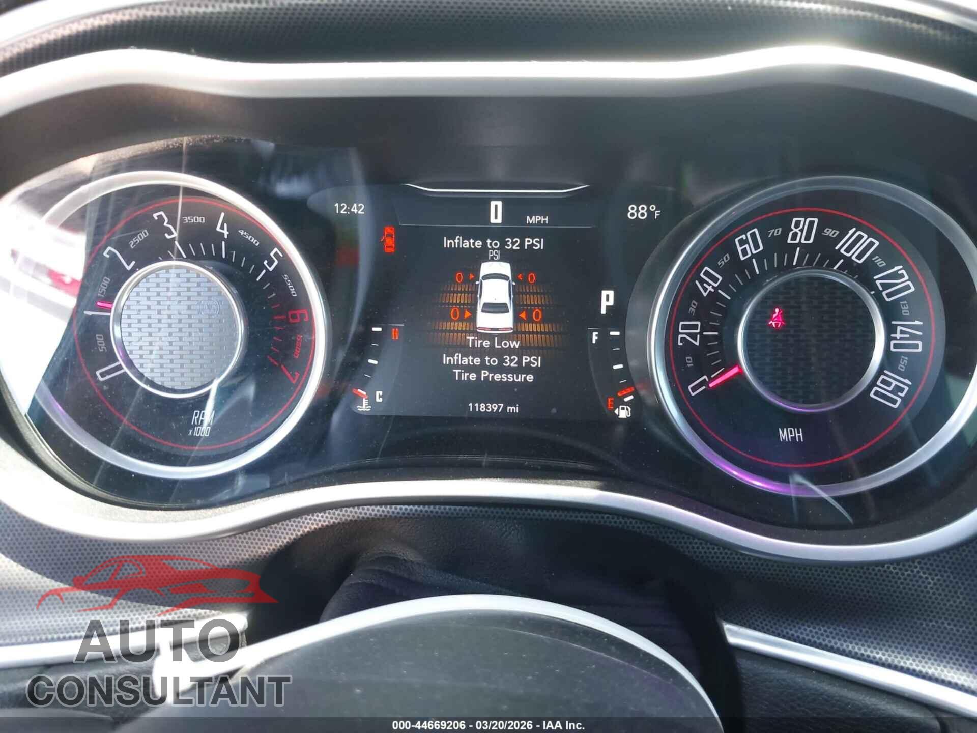 DODGE CHALLENGER 2015 - 2C3CDZBT3FH789430