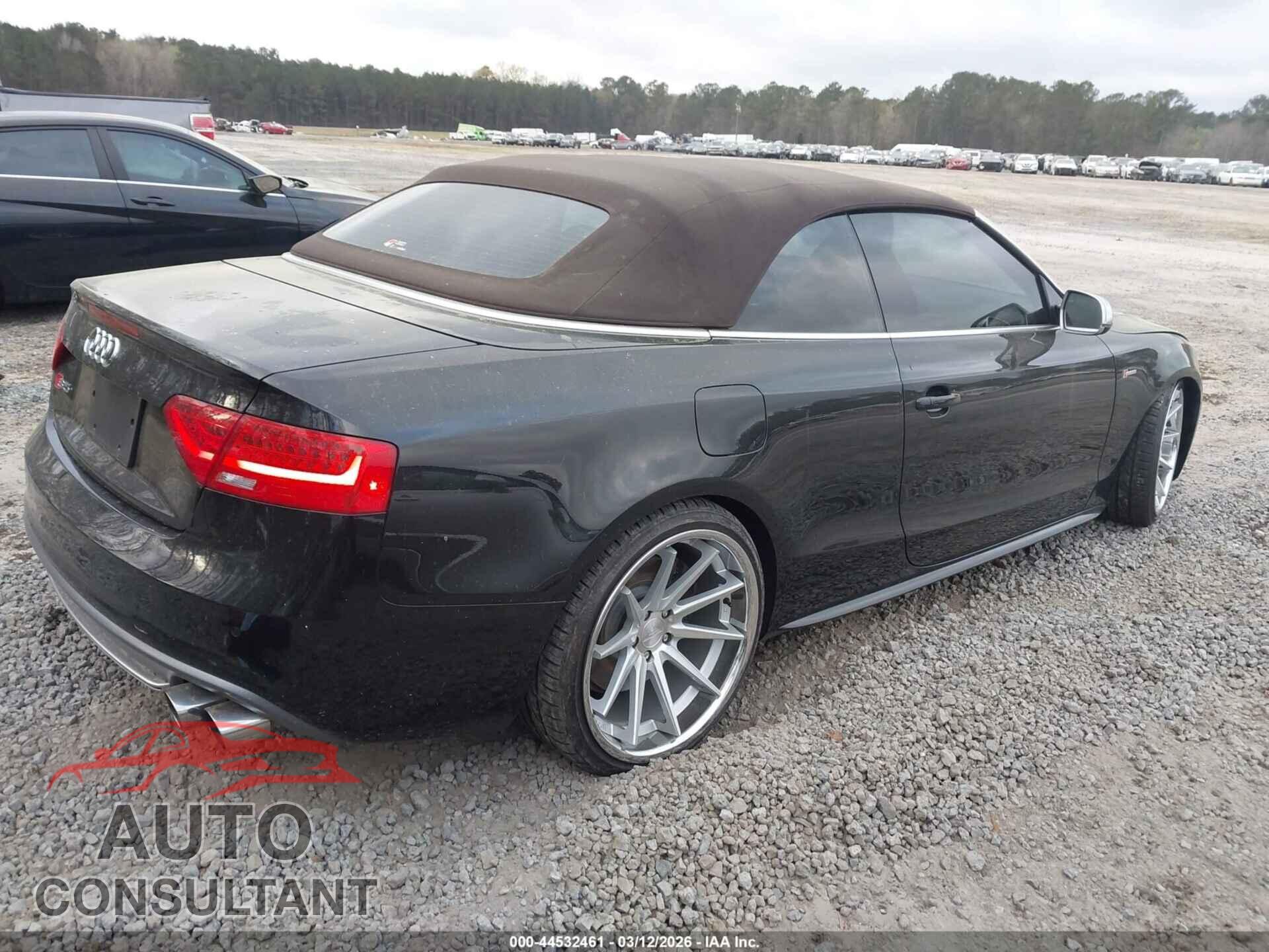 AUDI S5 2013 - WAUCGAFH2DN002334
