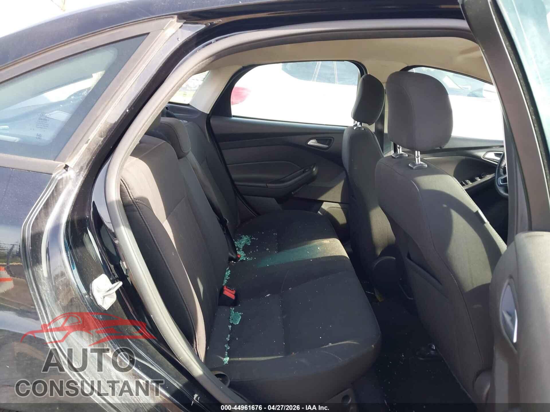 FORD FOCUS 2016 - 1FADP3F23GL252055
