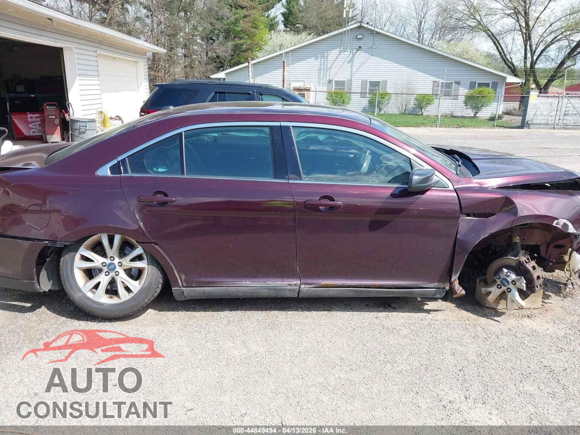 FORD TAURUS 2011 - 1FAHP2EW8BG159341