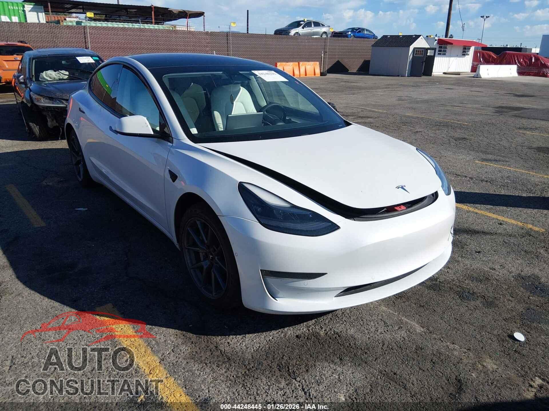 TESLA MODEL 3 2021 - 5YJ3E1EA6MF067859