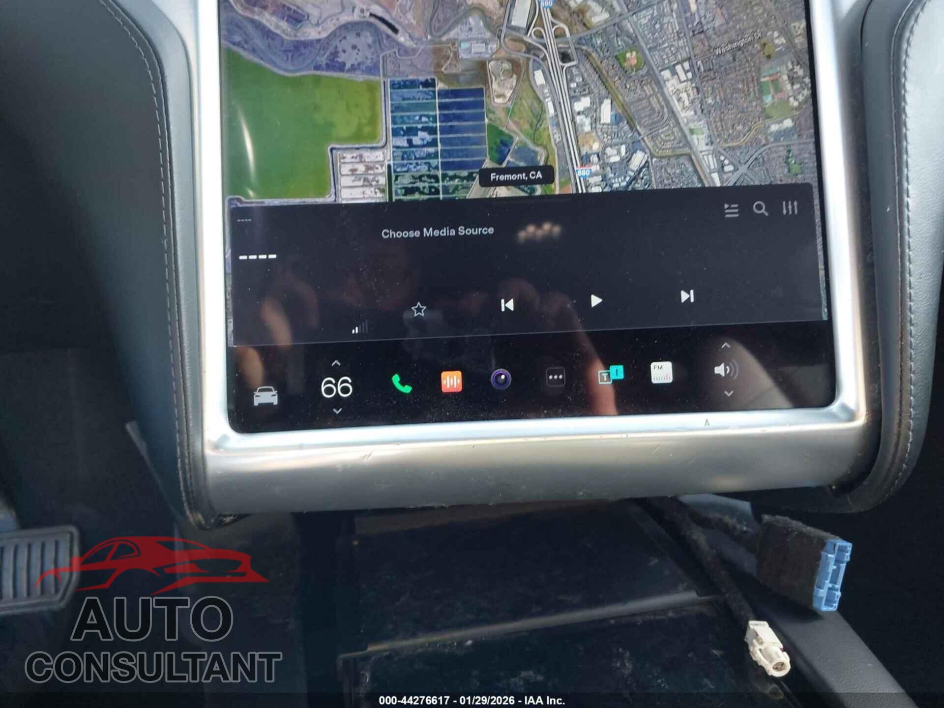 TESLA MODEL X 2016 - 5YJXCBE21GF002783